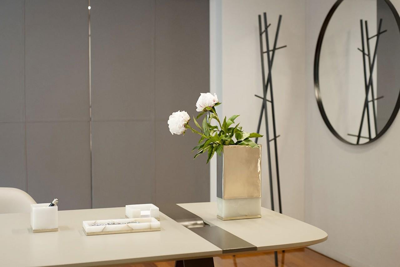 Contemporary Salta Rectangular Large Flower Vase, Alpaca Silver & Cream Onyx For Sale
