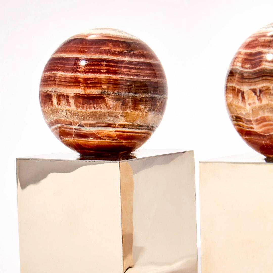 Modern Salta Round Brown Onyx Stone Pair of Bookends For Sale