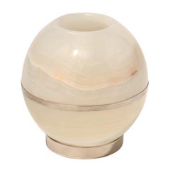 Petit bougeoir rond Salta, argent alpaga et pierre d'onyx naturel crème