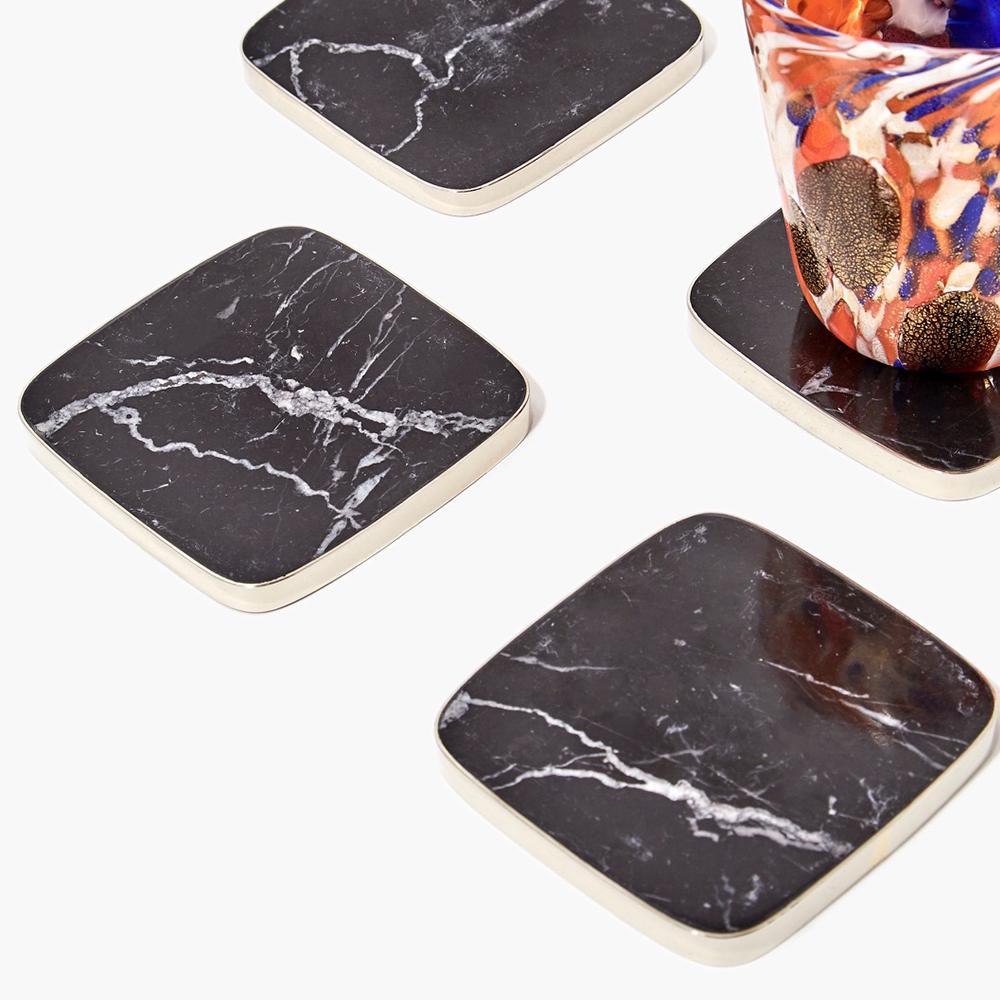Sculpté à la main Sous-verre carré SALTA, Alpaca Silver & Black Natural Onyx Stone en vente