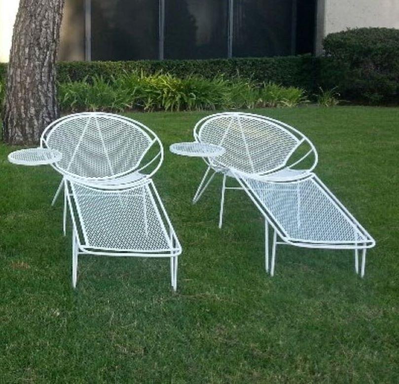 Salterini 3 Piece Lounge Chair, 2 Chairs with 2 Tables and 2 Footrests White For Sale 9