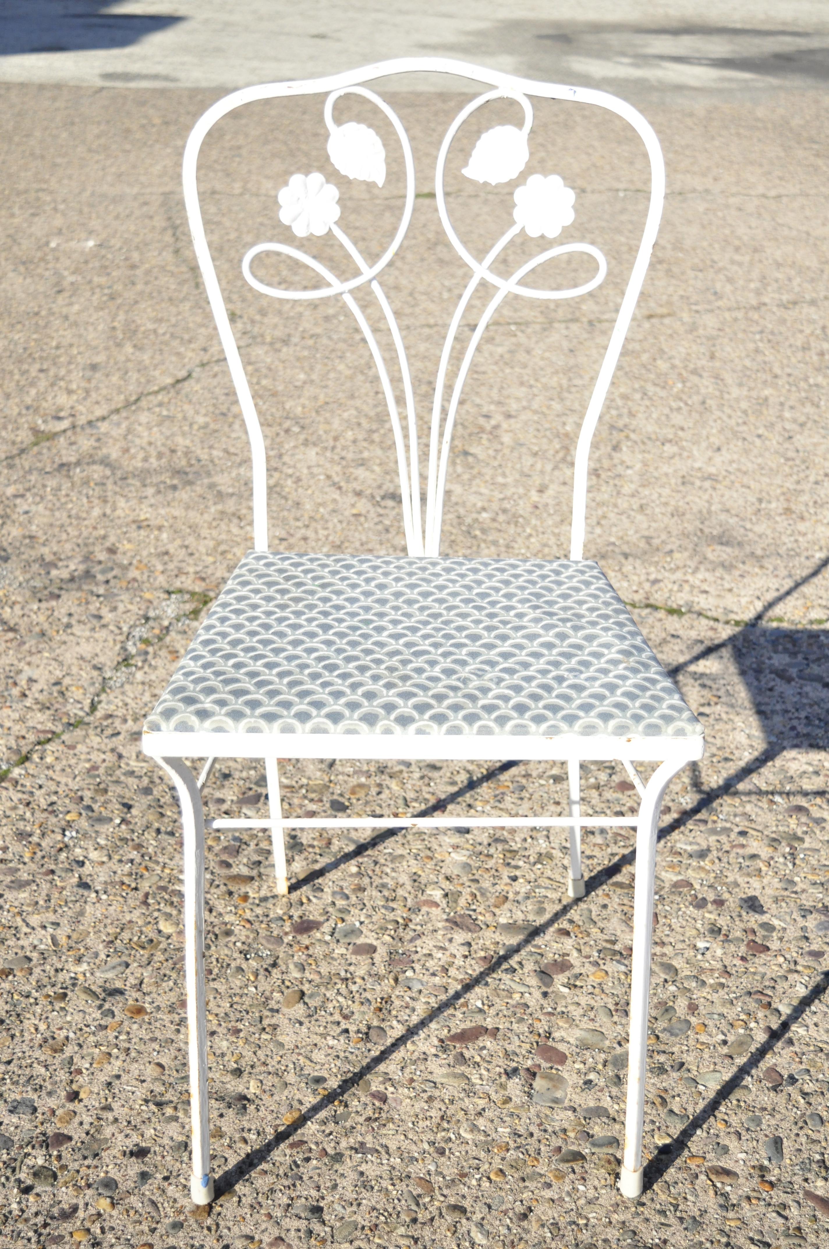 Salterini Daisy Flower Leaf Vine Wrought Iron Garden Dining Chairs, Set of 4 For Sale 1