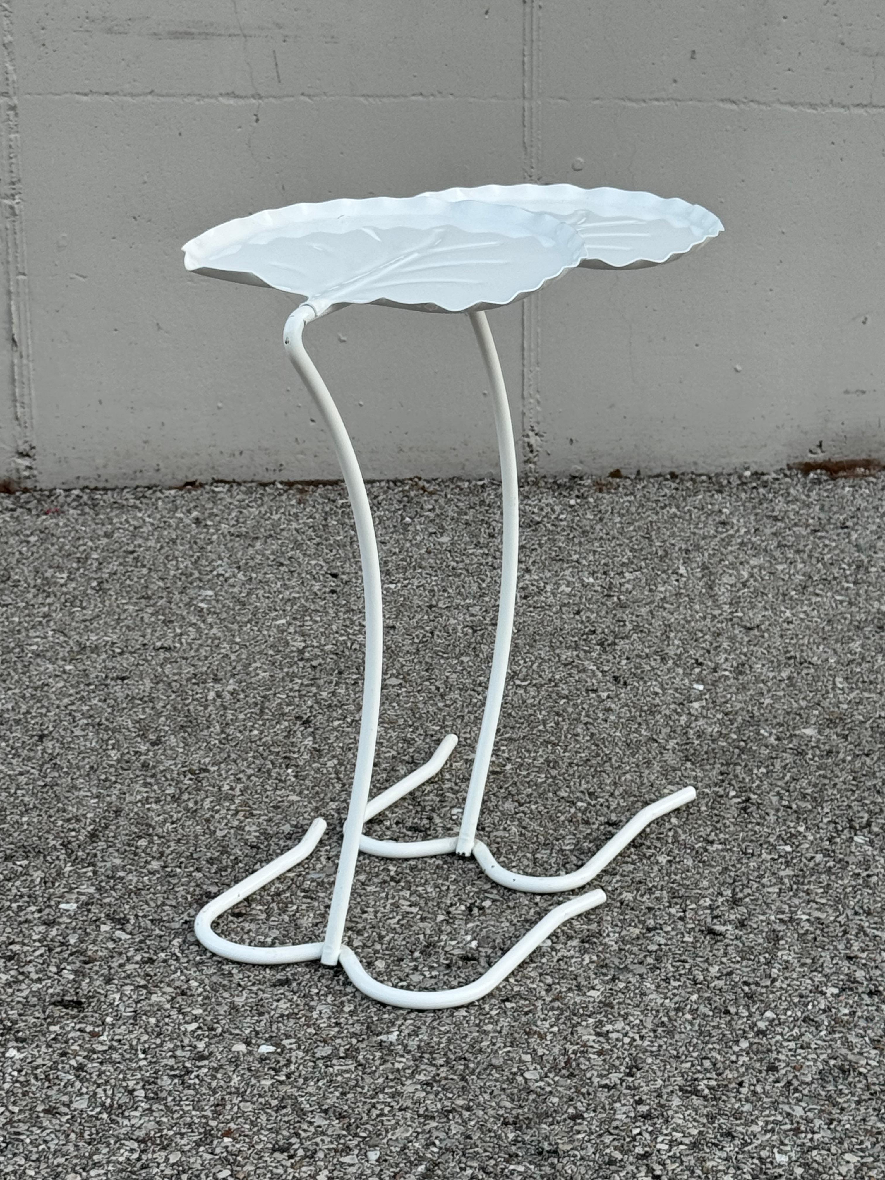 Salterini Mid-Century Modern Pair of Lily Pad Leaf Side End Nesting Tables White For Sale 5