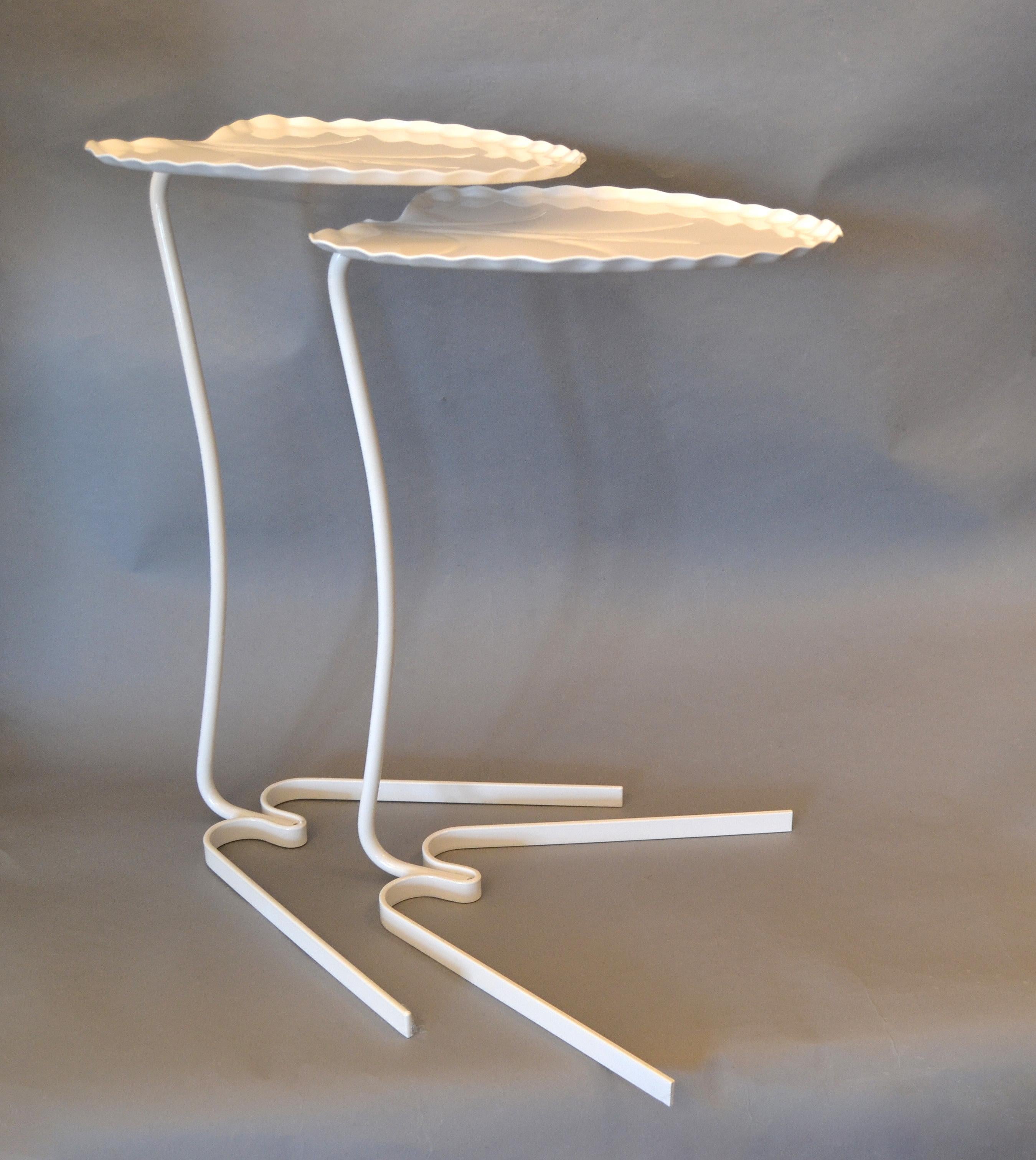 Salterini Mid-Century Modern Pair of Lily Pad Leaf Side End Nesting Tables White In Good Condition In Miami, FL