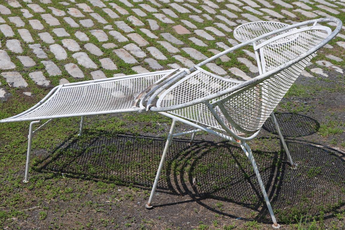 Salterini Radar Lounge Chair with Table Surface 1