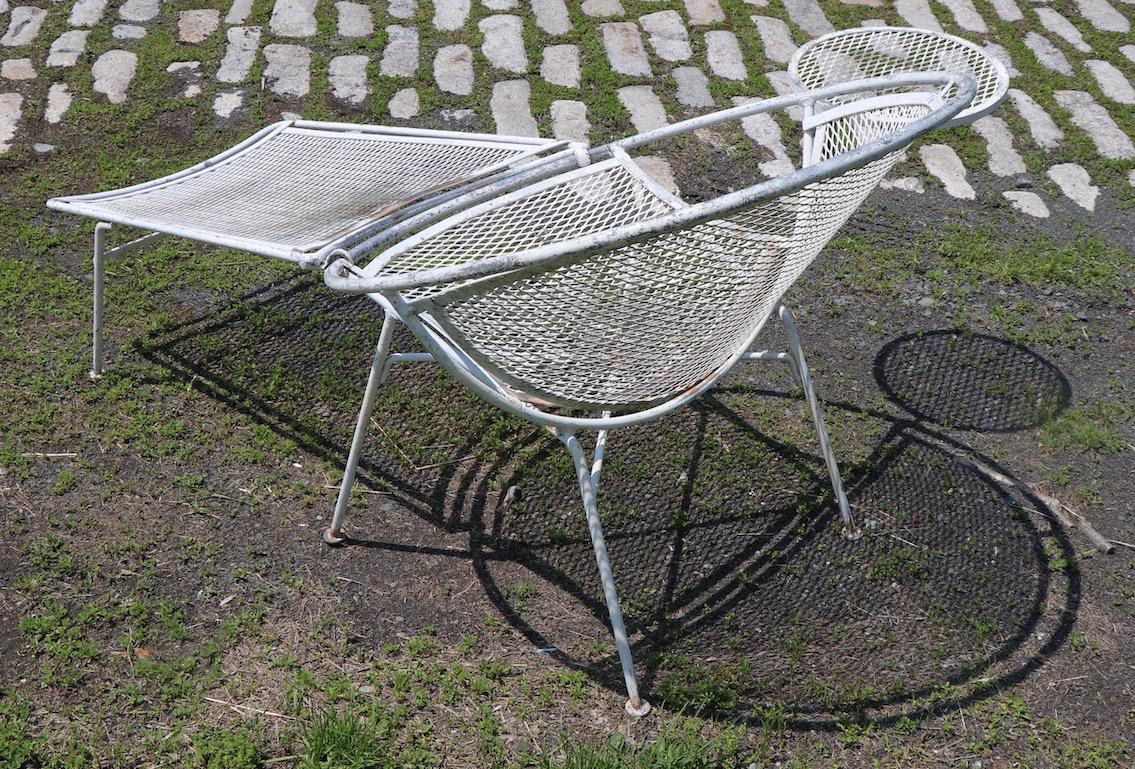 Salterini Radar Lounge Chair with Table Surface 2