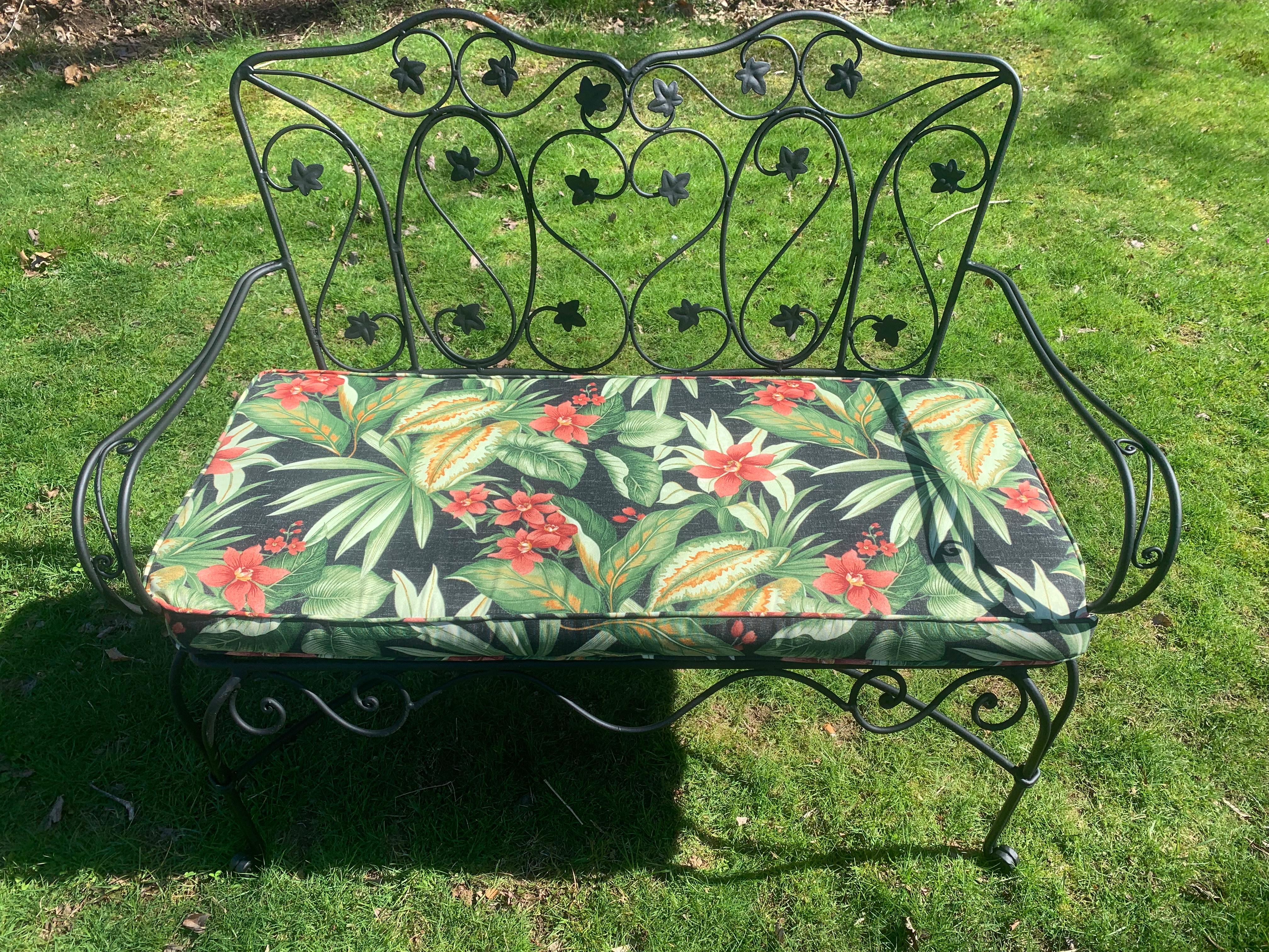 Salterini Style Garden Bench with Custom Cushion In Good Condition For Sale In Cumberland, RI