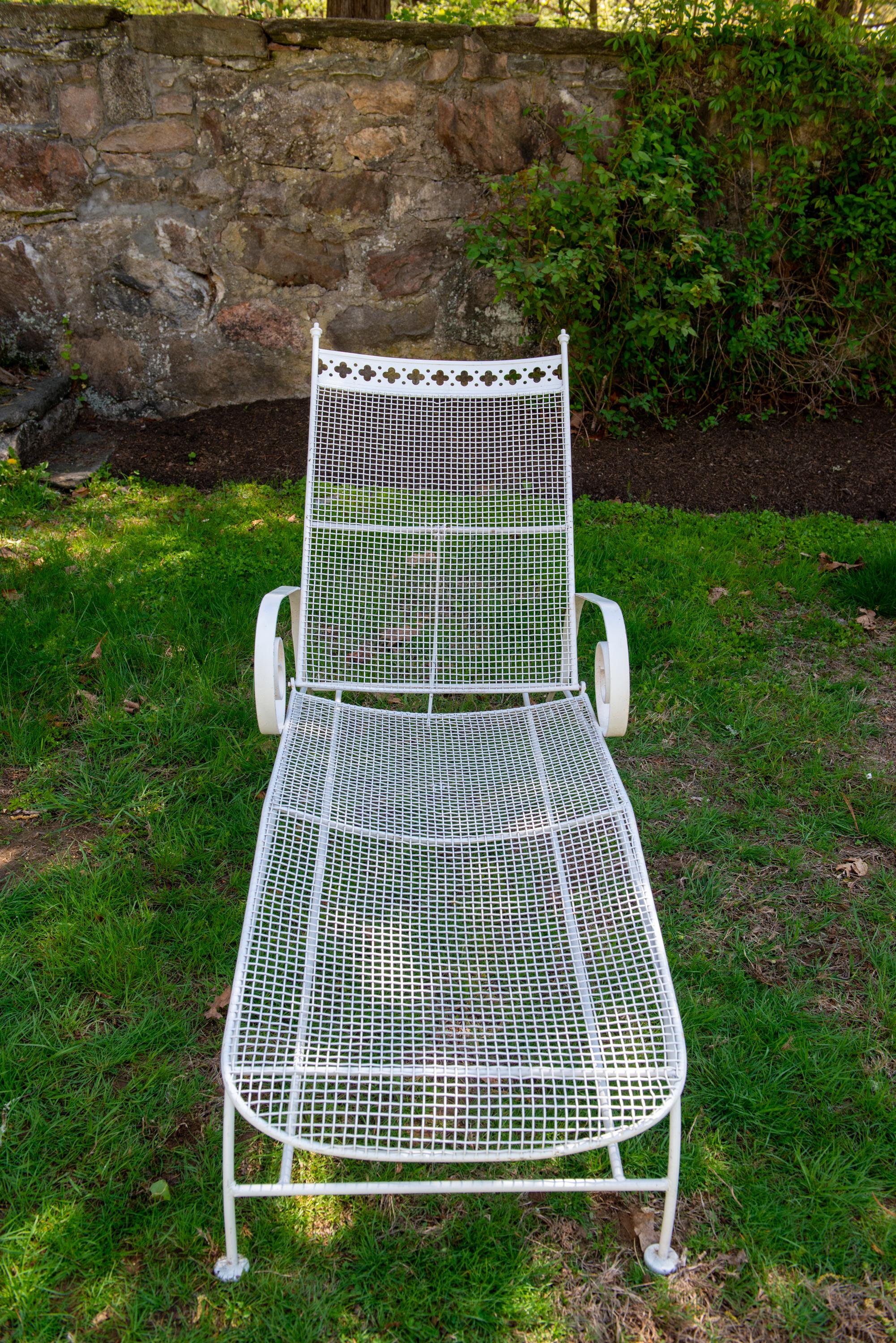 Salterini Taj Mahal Chaise Lounge in ferro battuto in vendita 5