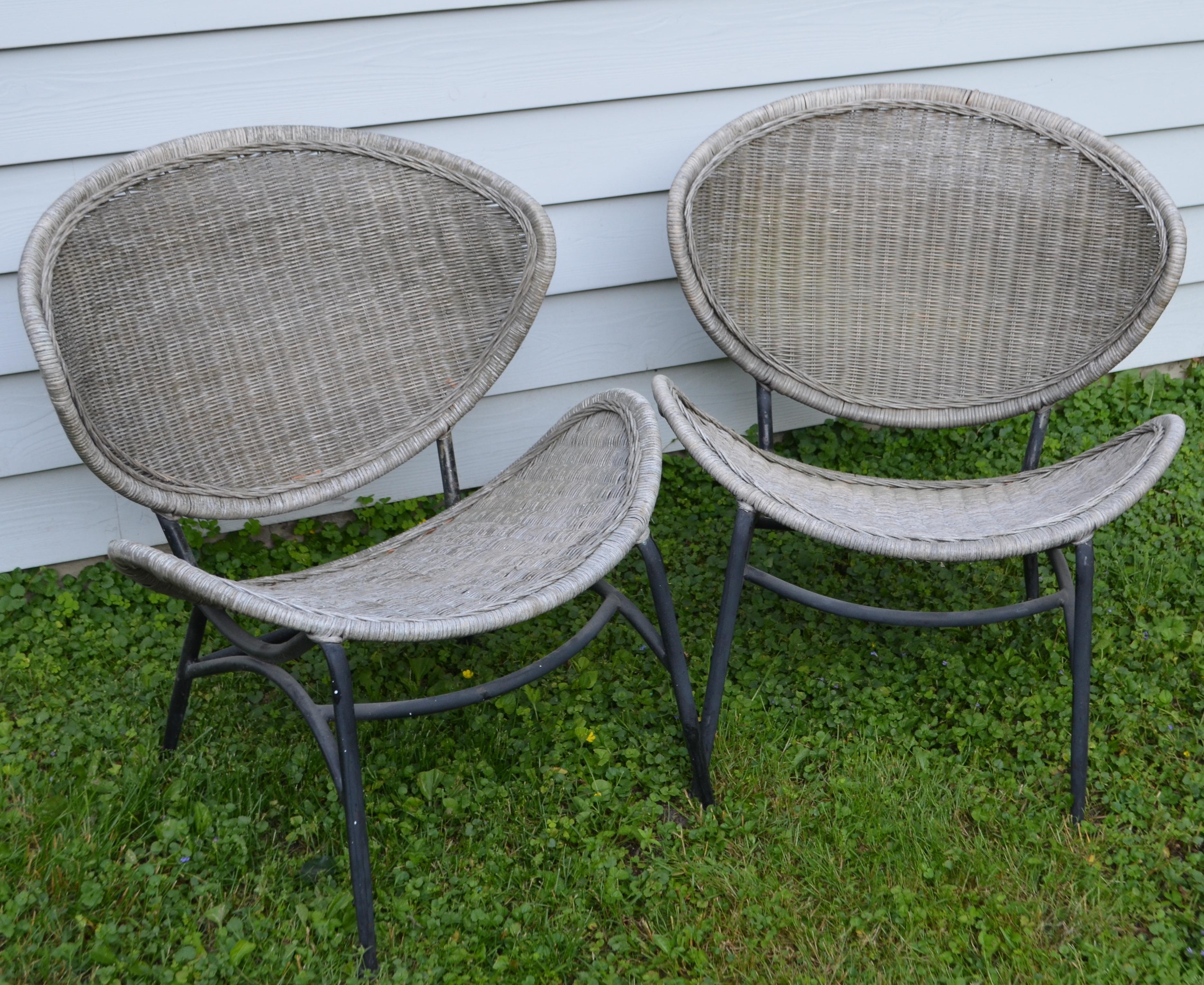 Mid-Century Modern Salterini Wicker Clamshell Chairs, Pair, with Steel Frame for Home, Patio, Porch
