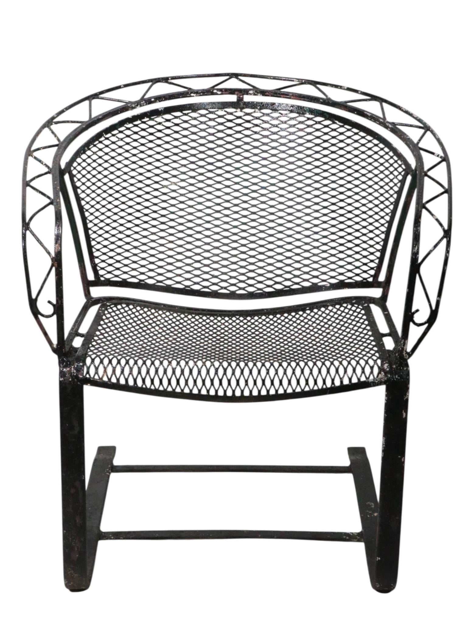 Fer forgé Salterini Cantilevered Garden Patio Poolside Dining Height Chair (Chaise à manger en hauteur pour le jardin, le patio et la piscine) à motif Zig Zag en vente