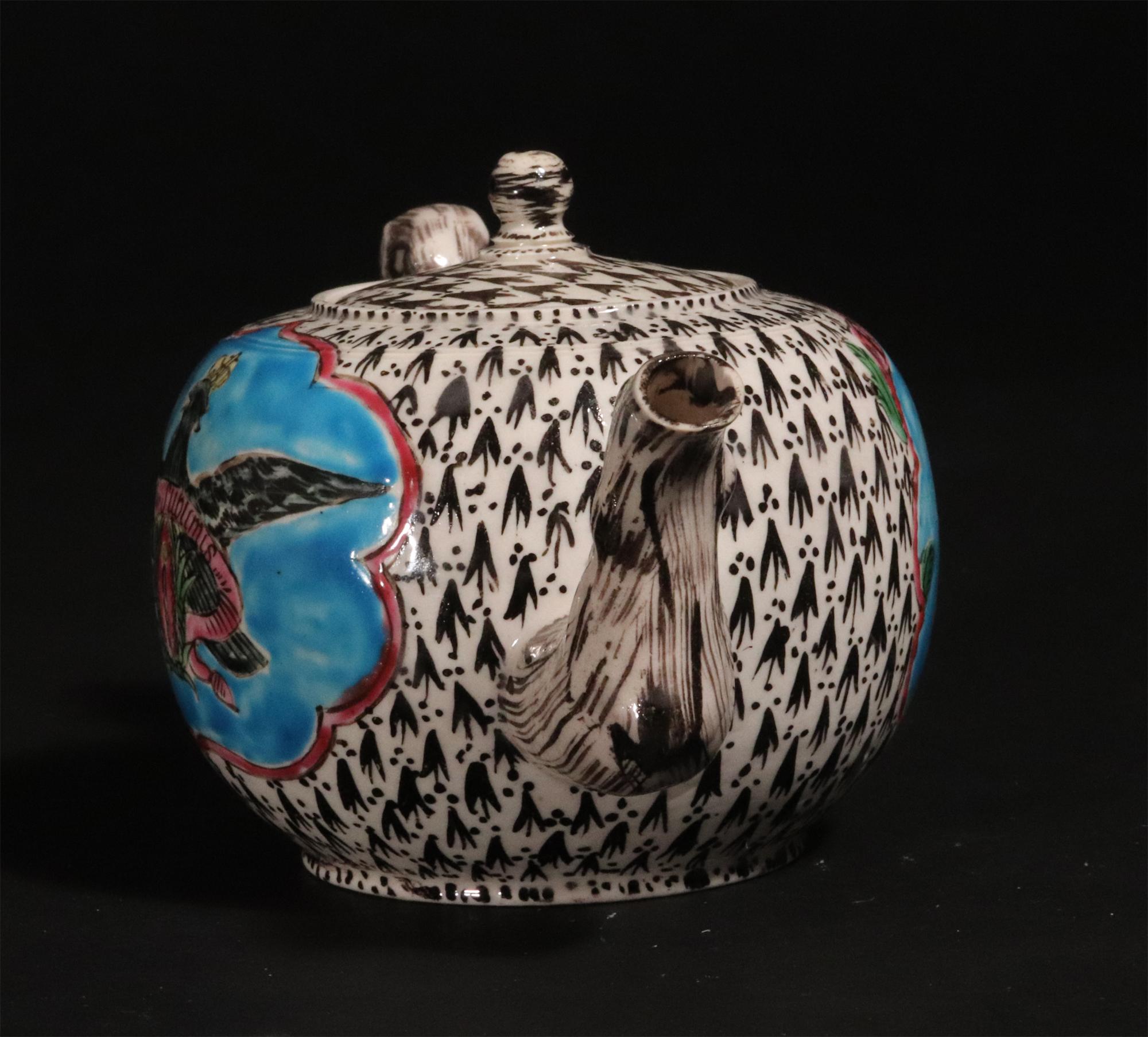 Tetera de esmalte salino con retrato de Federico el Grande de Prusia y el Prusiano en venta 3