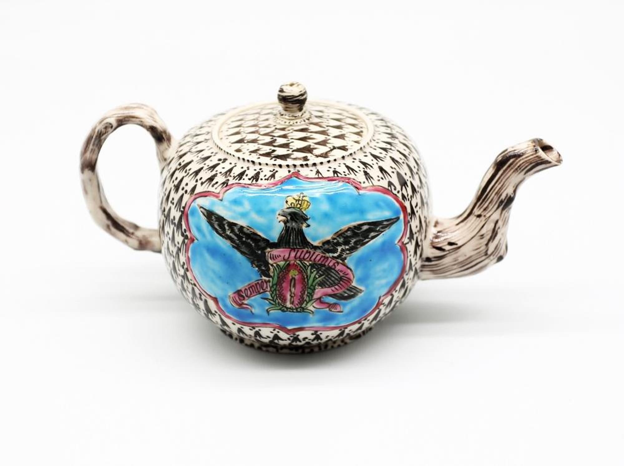 Tetera de esmalte salino con retrato de Federico el Grande de Prusia y el Prusiano Jorge II en venta