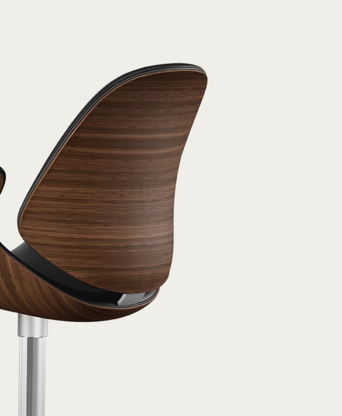 Salto and Sigsgaard Council Chair Walnut, Upholstery: Black For One Collection In New Condition For Sale In Barcelona, Barcelona