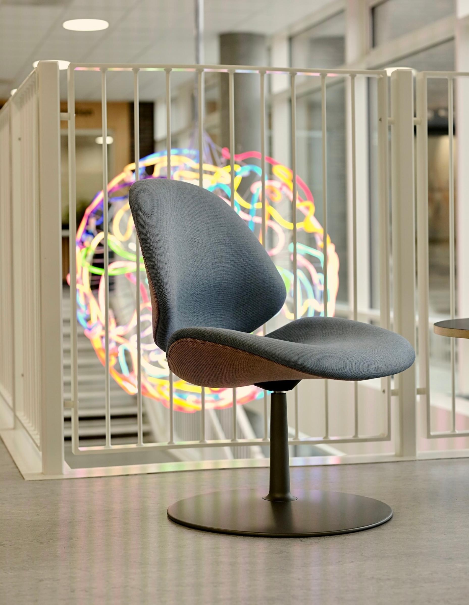 Salto and Sigsgaard Council Family Lounge Chair, Pedestral For One Collection For Sale 7
