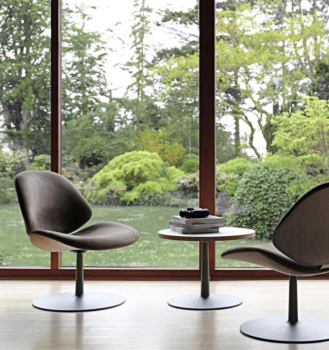 Salto and Sigsgaard Council Family Lounge Chair, Pedestral For One Collection For Sale 9