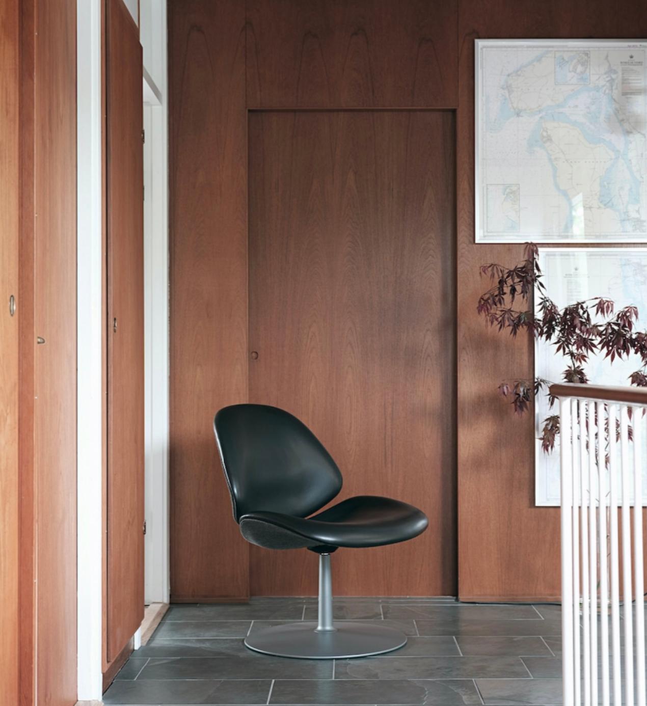 Salto and Sigsgaard Council Family Lounge Chair, Pedestral For One Collection For Sale 11