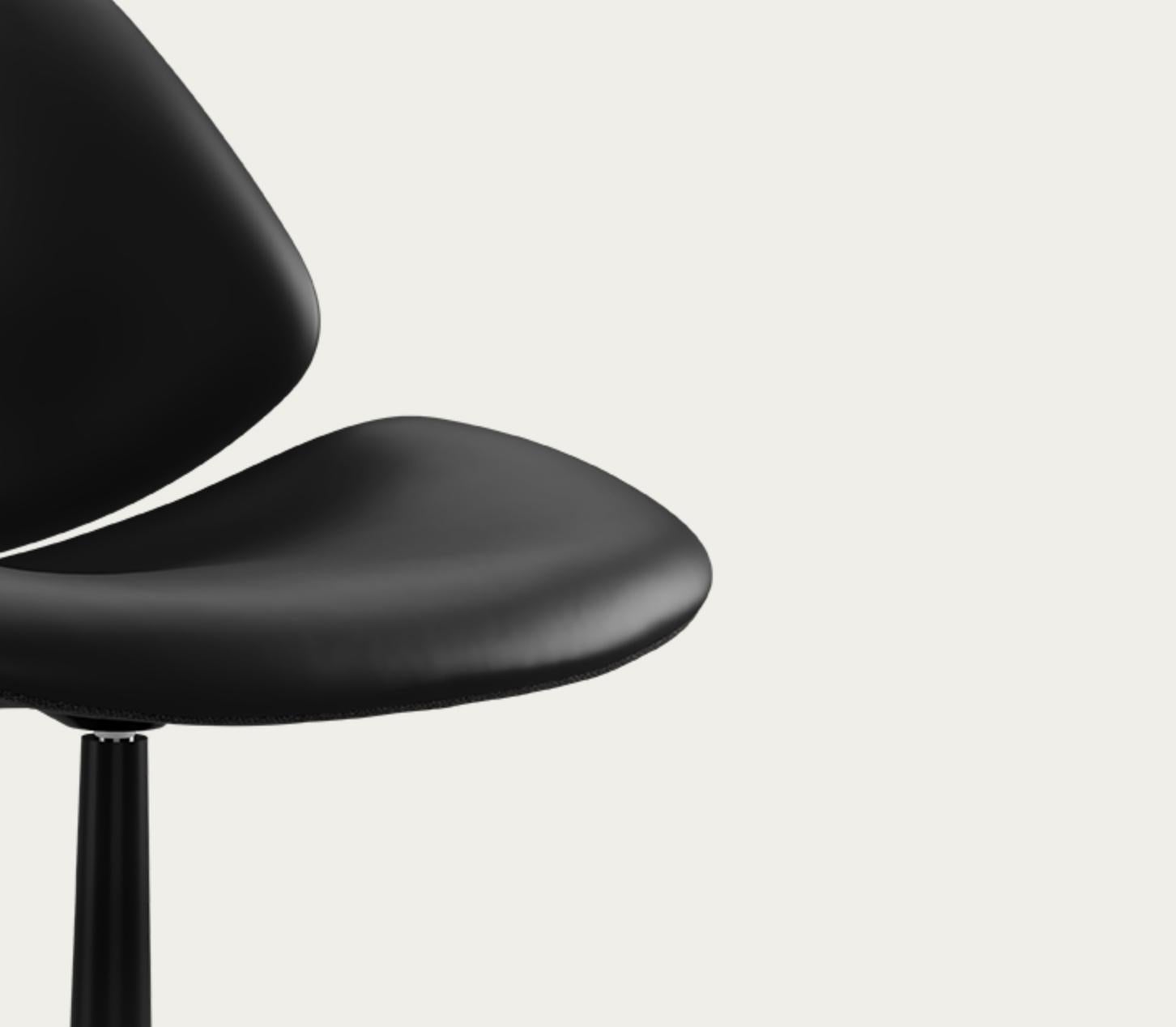 Aluminum Salto and Sigsgaard Council Family Lounge Chair, Pedestral For One Collection For Sale