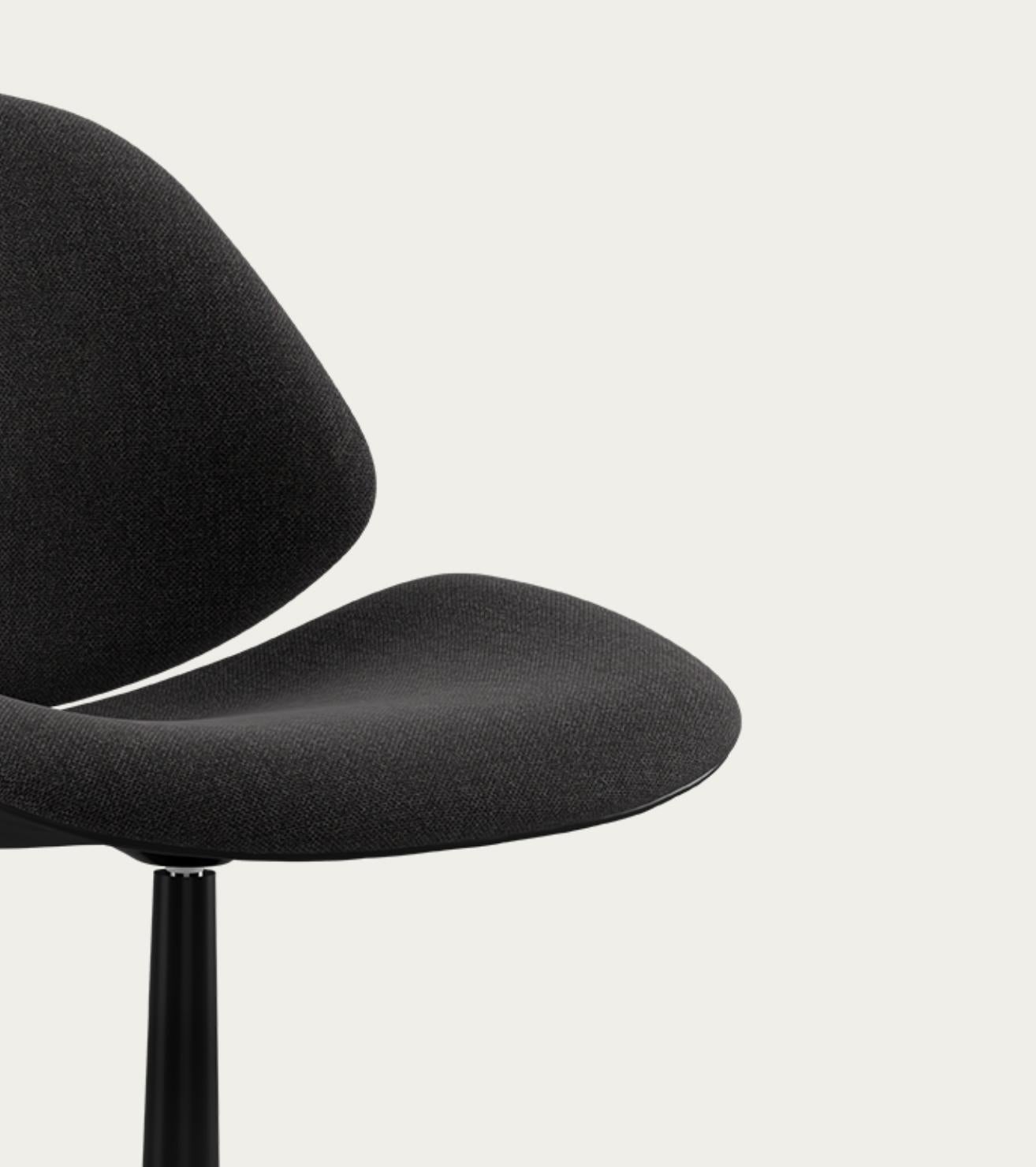 Aluminum Salto and Sigsgaard Council Family Lounge Chair, Pedestral For One Collection For Sale