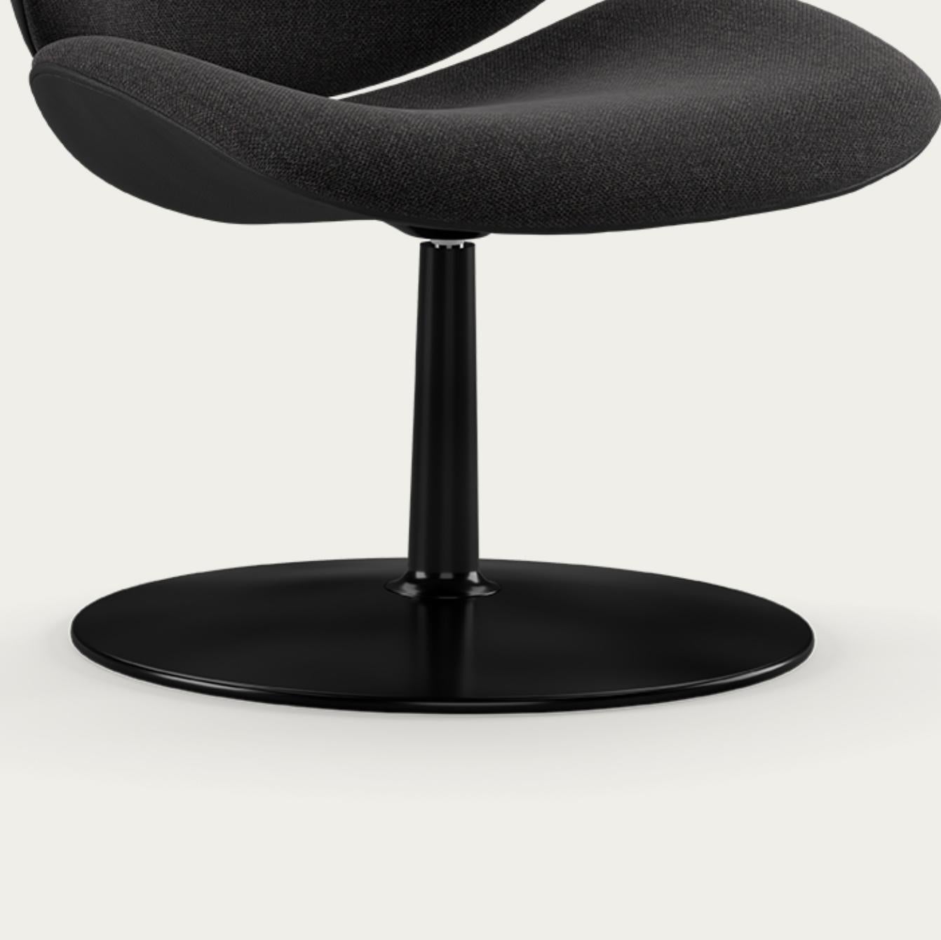 Aluminum Salto and Sigsgaard Council Family Lounge Chair, Pedestral For One Collection For Sale