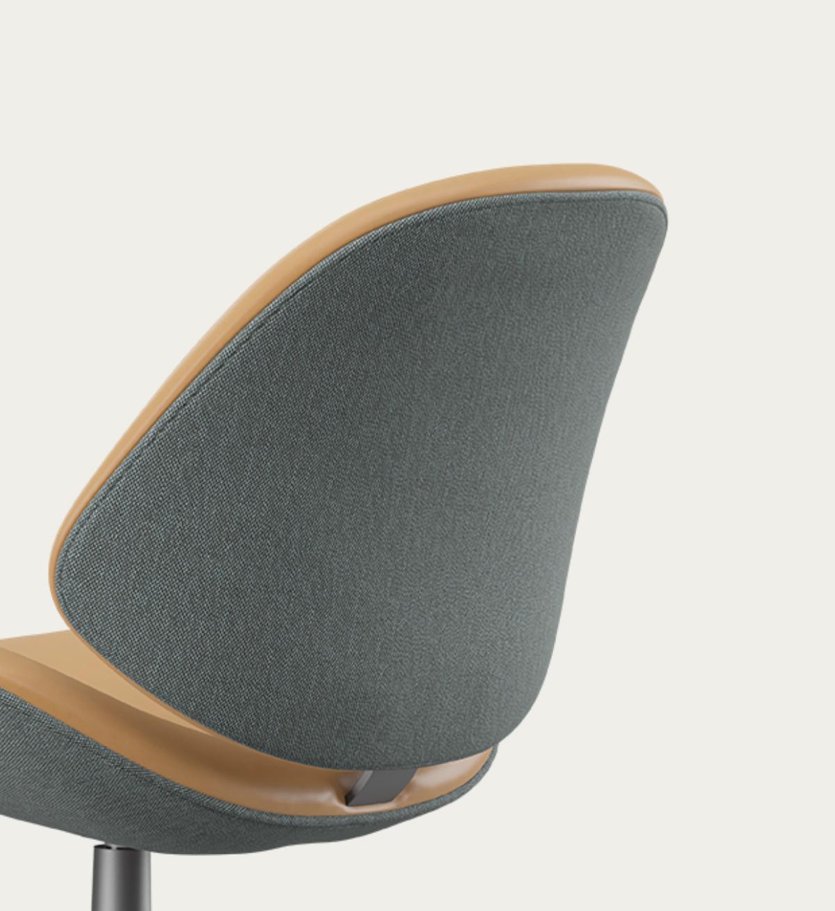 Aluminum Salto and Sigsgaard Council Family Lounge Chair, Pedestral For One Collection For Sale