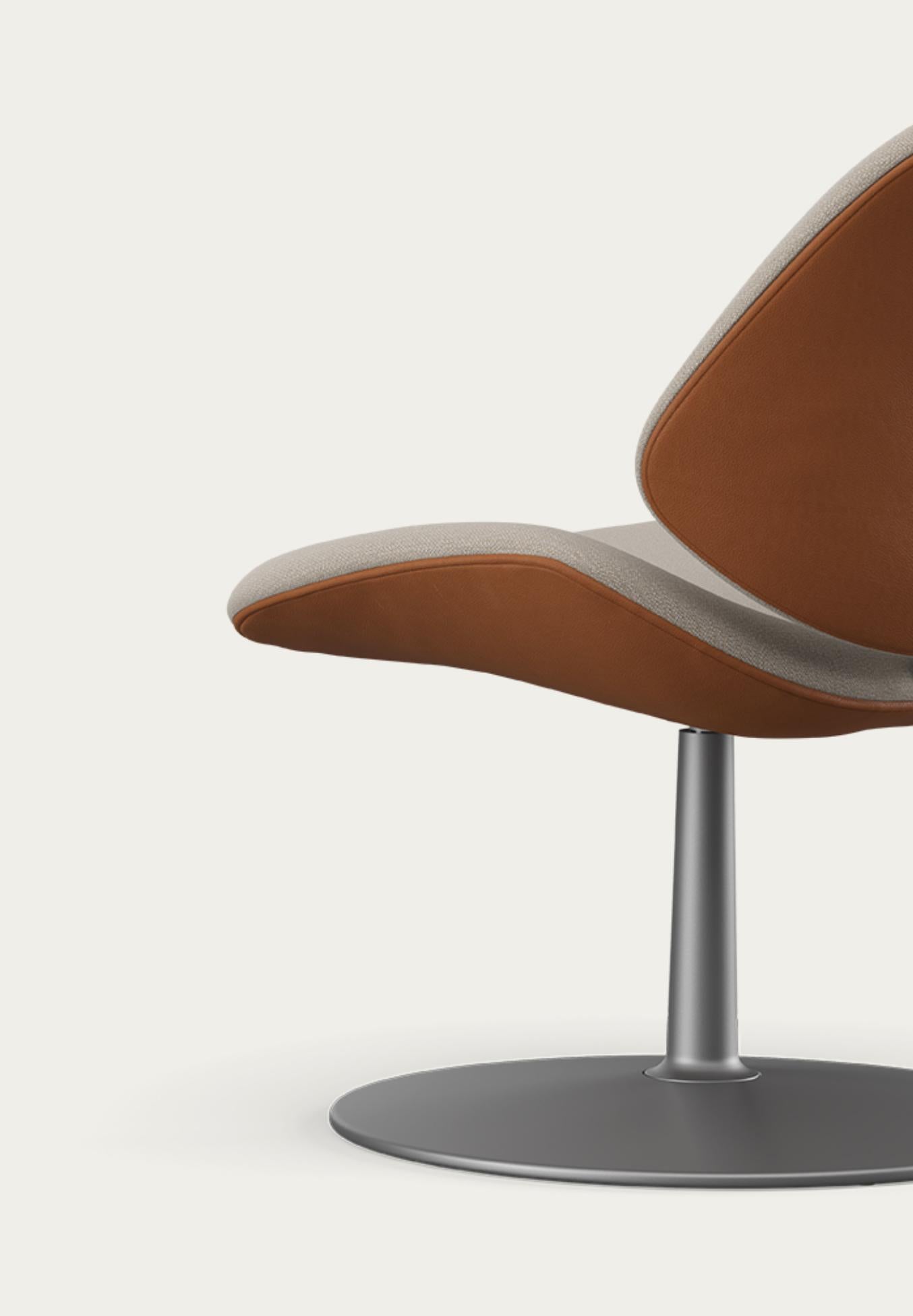 Aluminum Salto and Sigsgaard Council Family Lounge Chair, Pedestral For One Collection For Sale