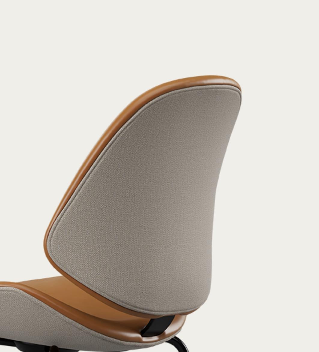 Salto and Sigsgaard Council Family Salon Chair Nevada Cognac For One Collection In New Condition For Sale In Barcelona, Barcelona