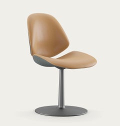 Salto e Sigsgaard Council Family Salon Chair Nevada Sand For One Collectional