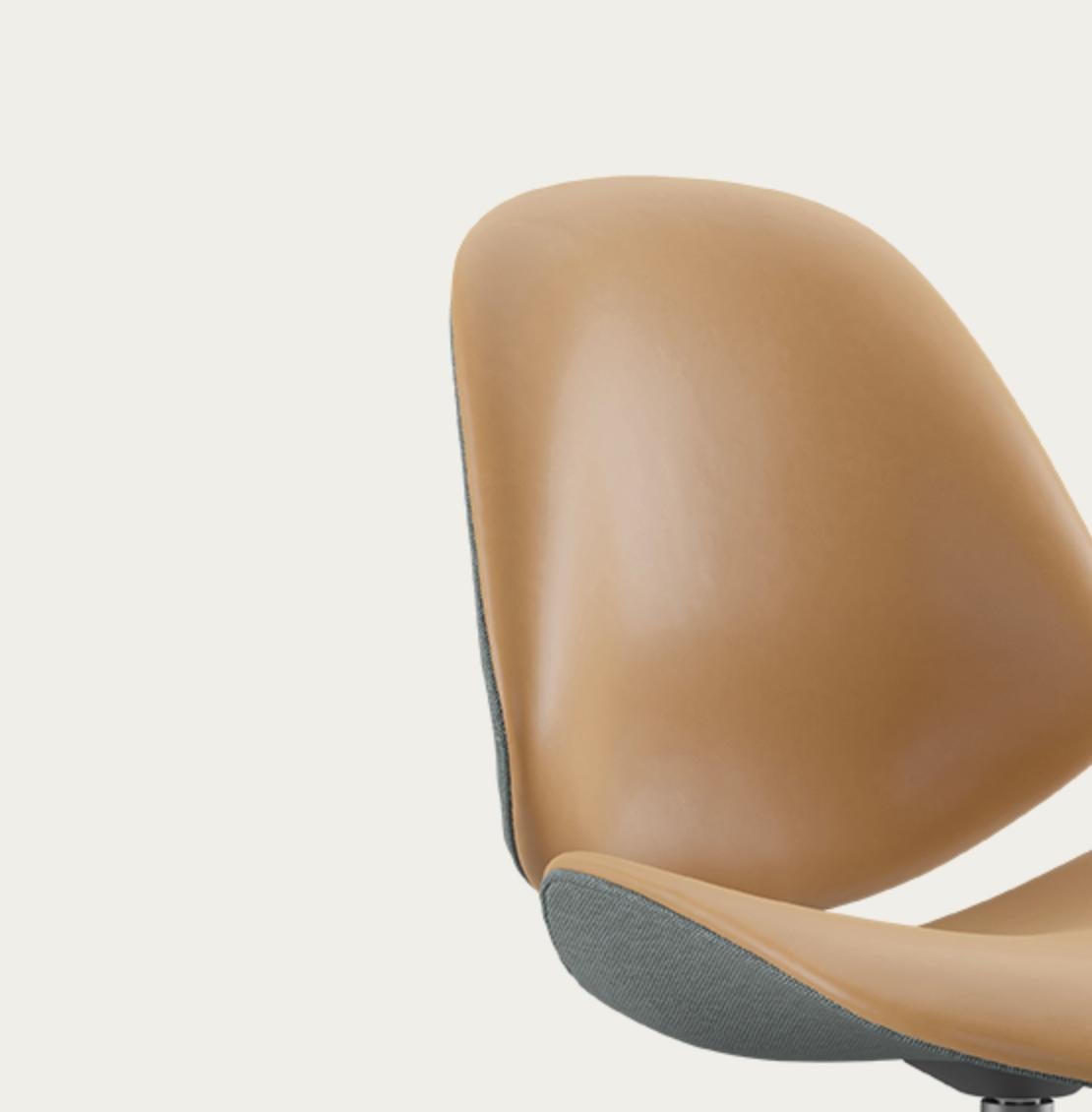 Salto and Sigsgaard Council Family Salon Chair Nevada Sand For One Collection For Sale 2