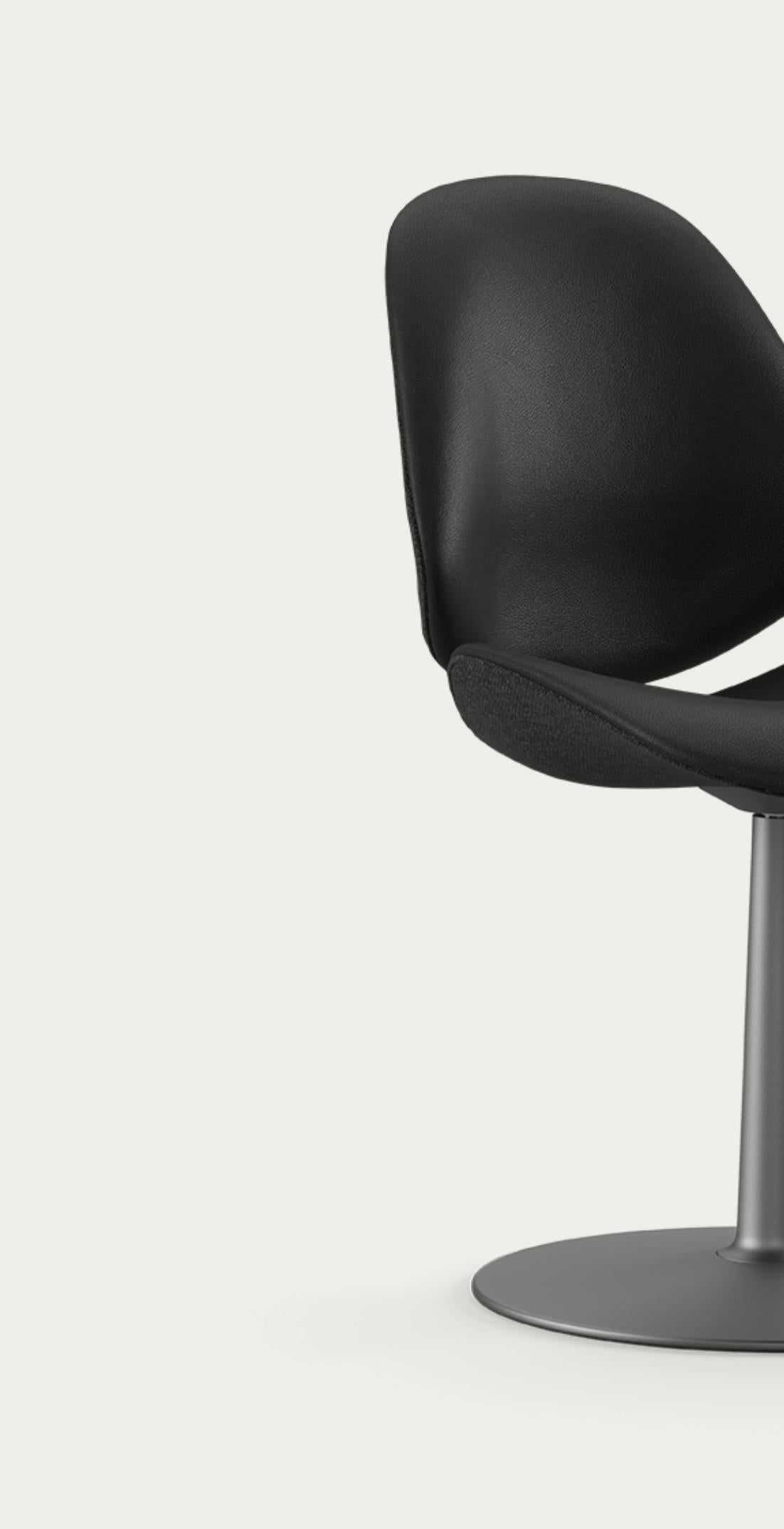 Salto and Sigsgaard Council Family Salon Chair Prestige Black For One Collection For Sale 3