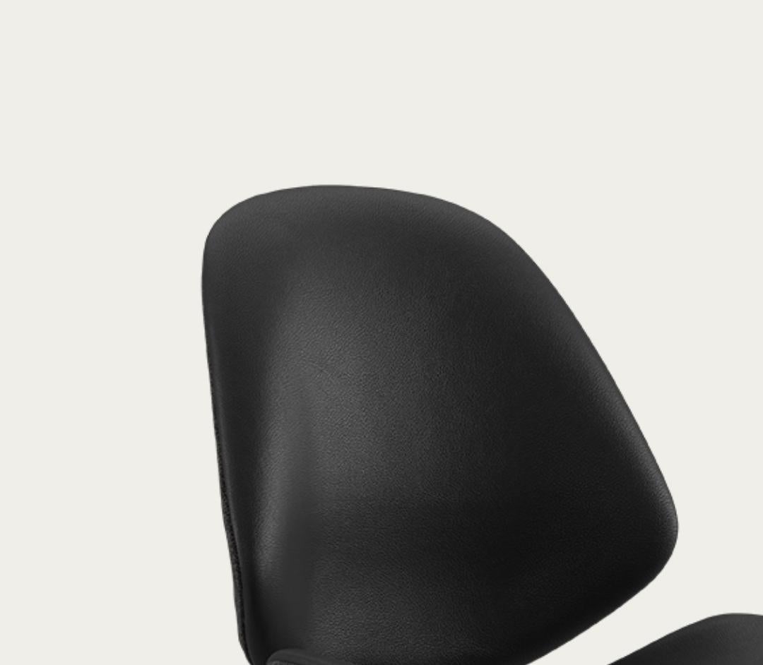 Salto and Sigsgaard Council Family Salon Chair Prestige Black For One Collection For Sale 4
