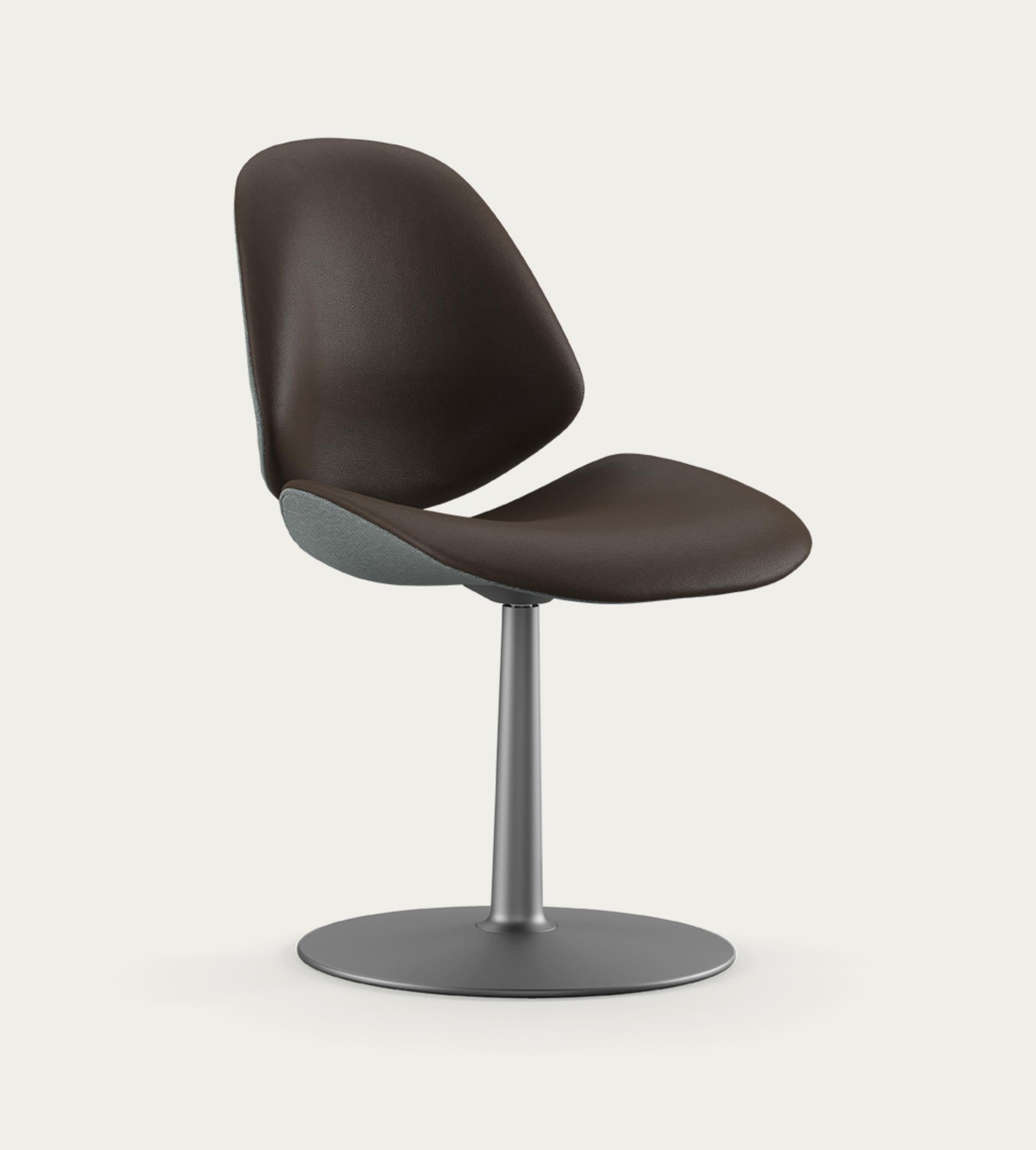 Salto and Sigsgaard Council Family Salon Chair Base: Graphite, Front:  Prestige Coffee + Back: Steelcut Quartet 144 For One Collection

Discover the Council Salon Chair Swivel Base, the perfect seating solution for meeting, dining or waiting needs.