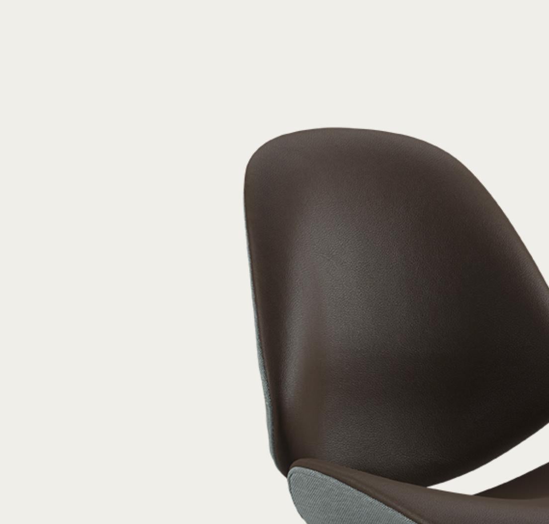 Salto and Sigsgaard Council Family Salon Chair Prestige Coffe For One Collection For Sale 2