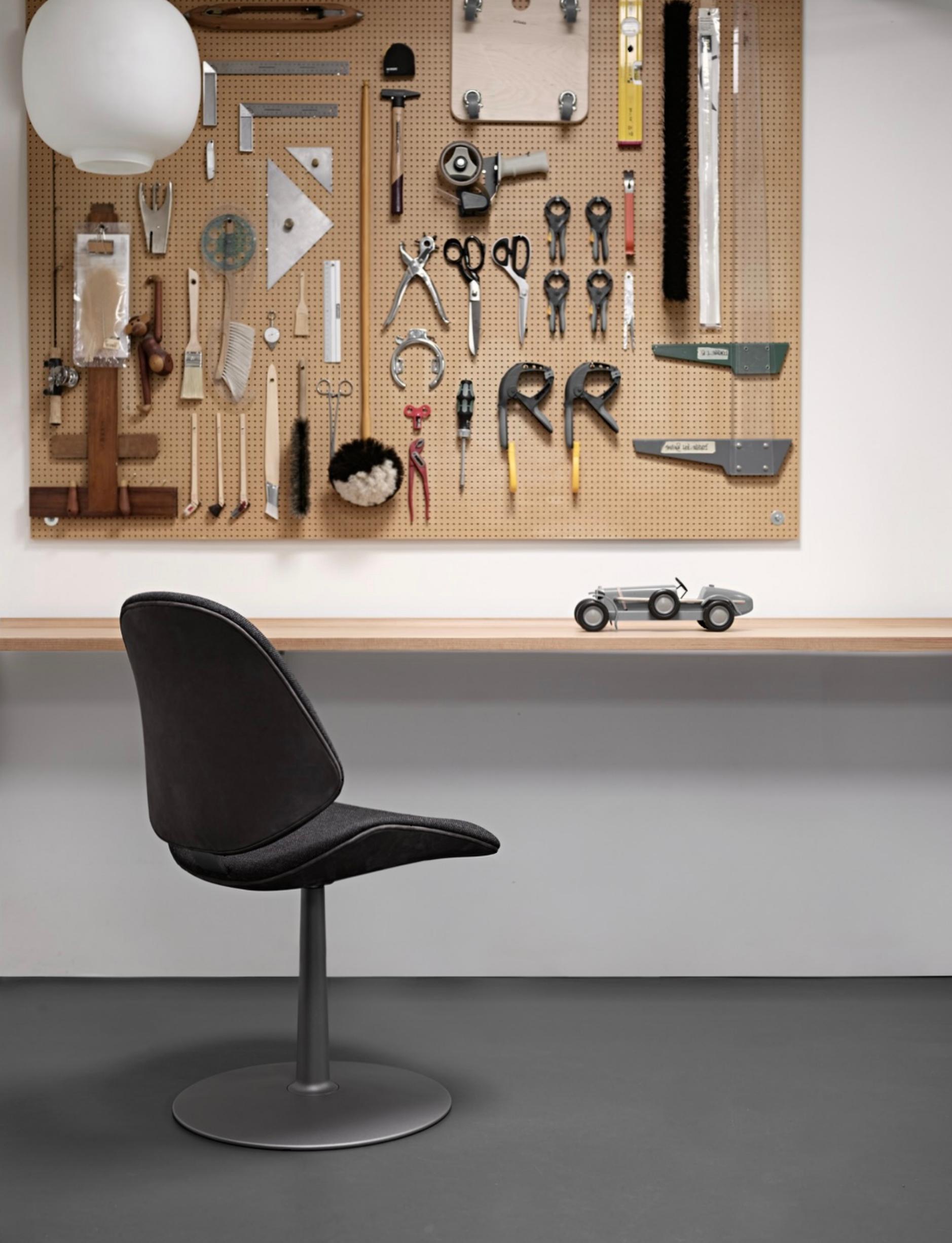 Salto and Sigsgaard Council Family Salon Chair Remix 242 For One Collection For Sale 7