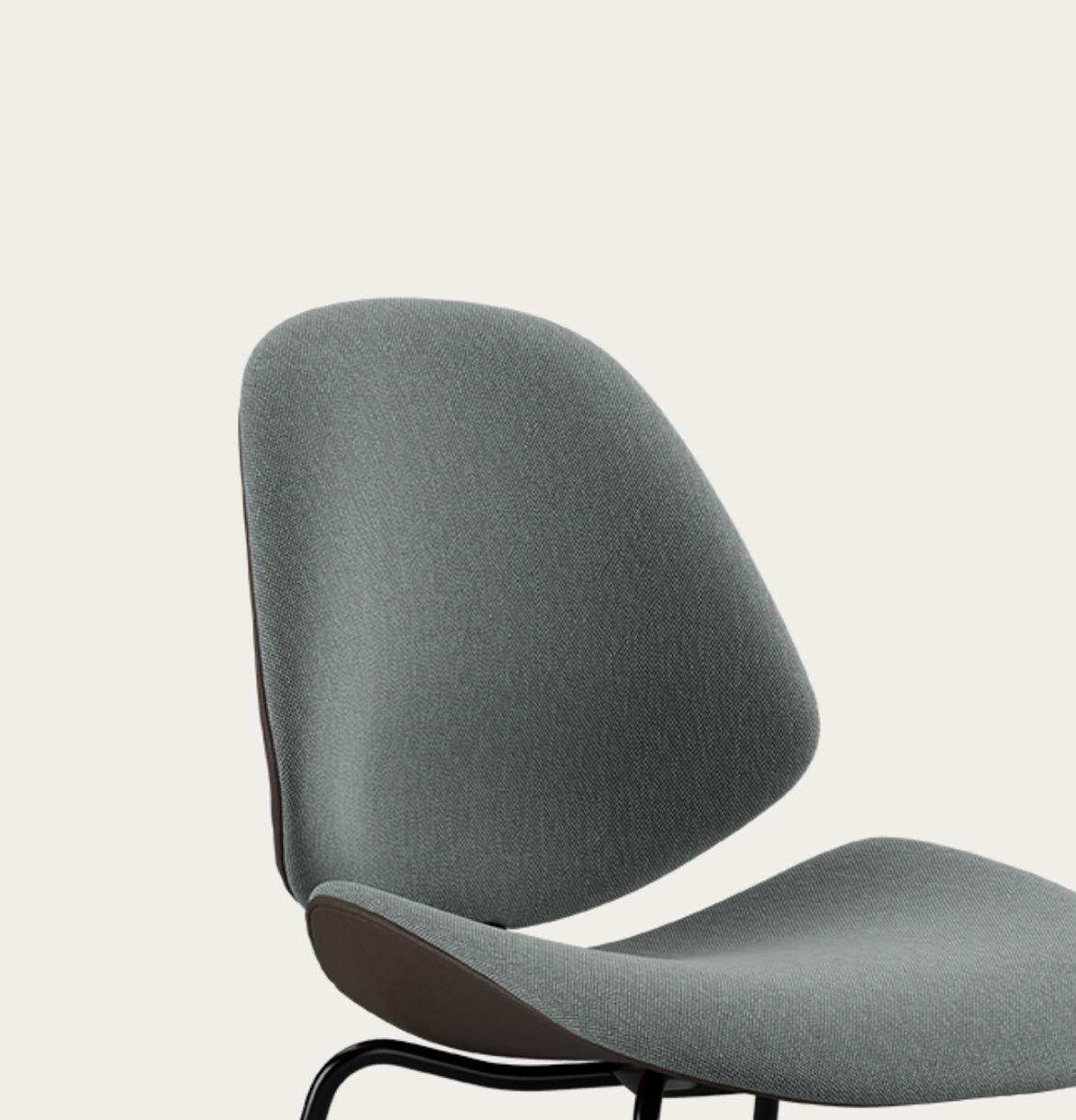 Salto and Sigsgaard Council Family Salon Chair Steelcut  For One Collection In New Condition For Sale In Barcelona, Barcelona