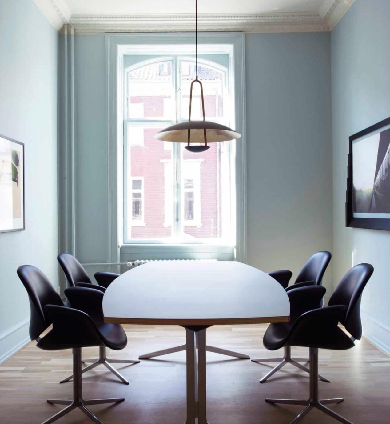 Mesa de Consejo Salto y Sigsgaard Colección Curved For One en venta 8