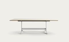 Table de conseil rectangulaire de Salto et Sigsgaard pour une collection
