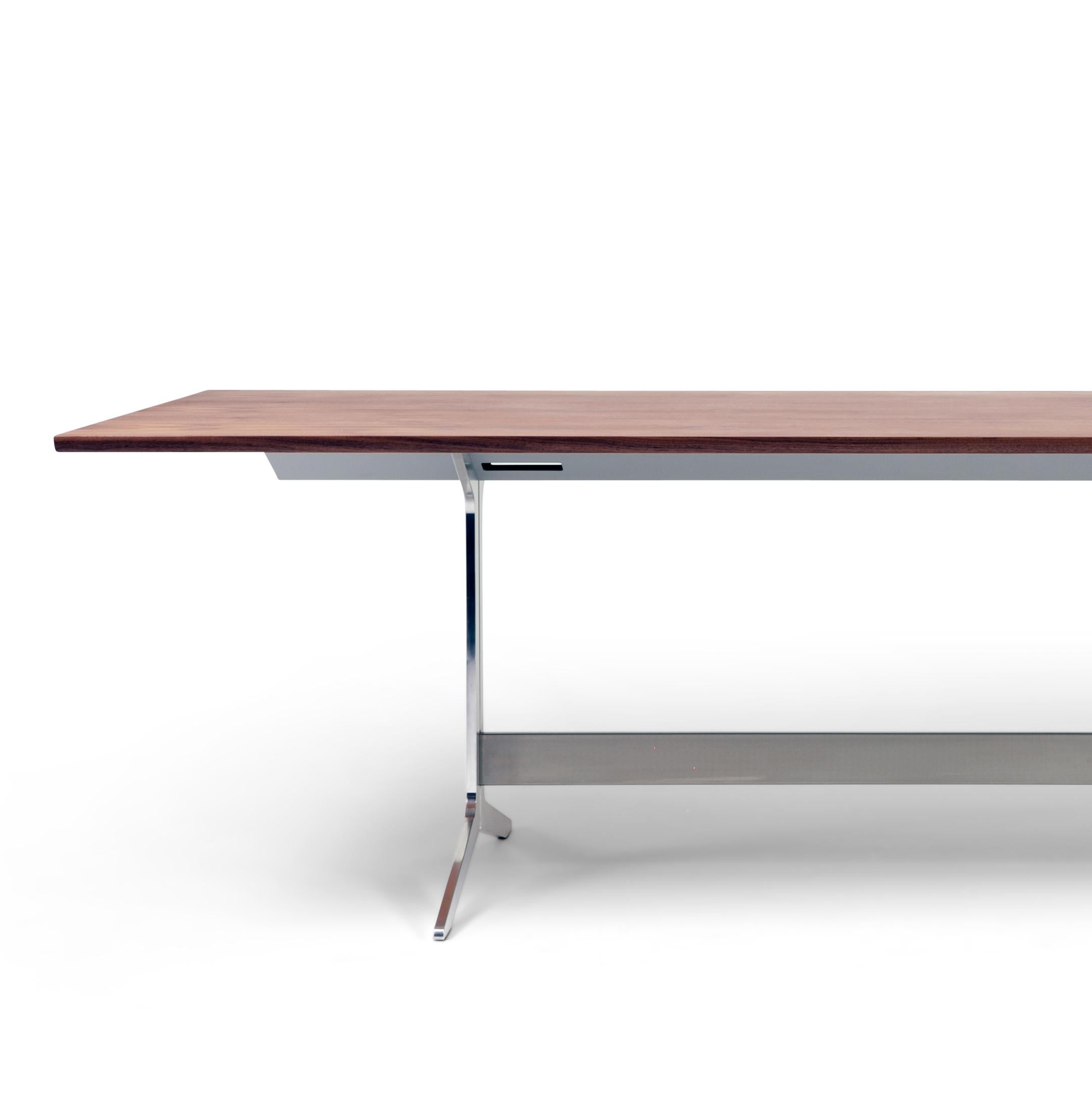 The design duo Salto and Sigsgaard had their winning bid from the Trusteeship Council Chamber in mind when they designed an exclusive series of conference tables. The tables are designed to suit the council chair and the series is perfect for