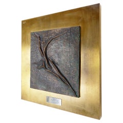 "Salto" Pilar de la Vega Martínez escultura de bronce sobre panel
