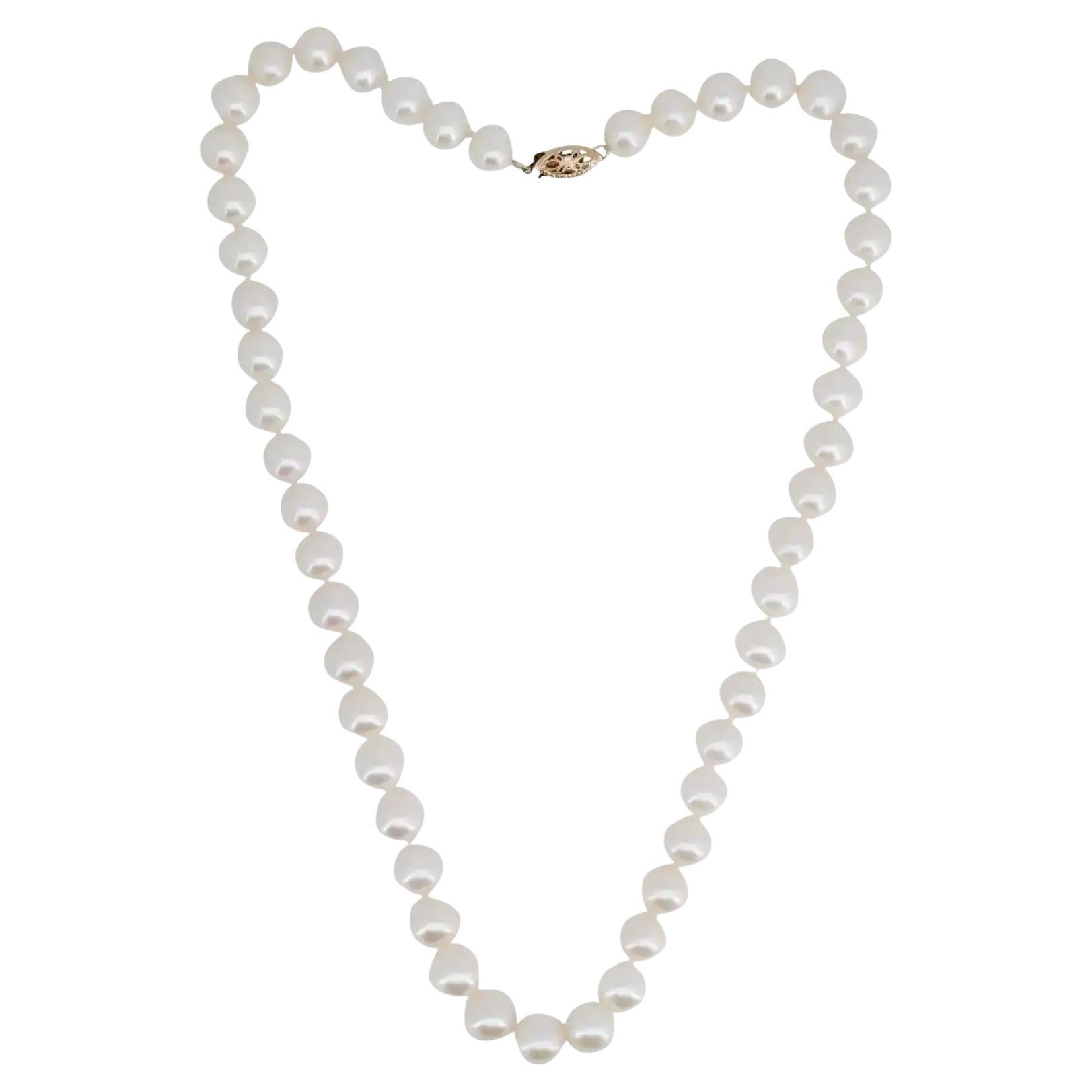 Saltwater South Sea 8.5mm Cultured Pearl 17" Necklace with 14K Gold Filigree Cla For Sale