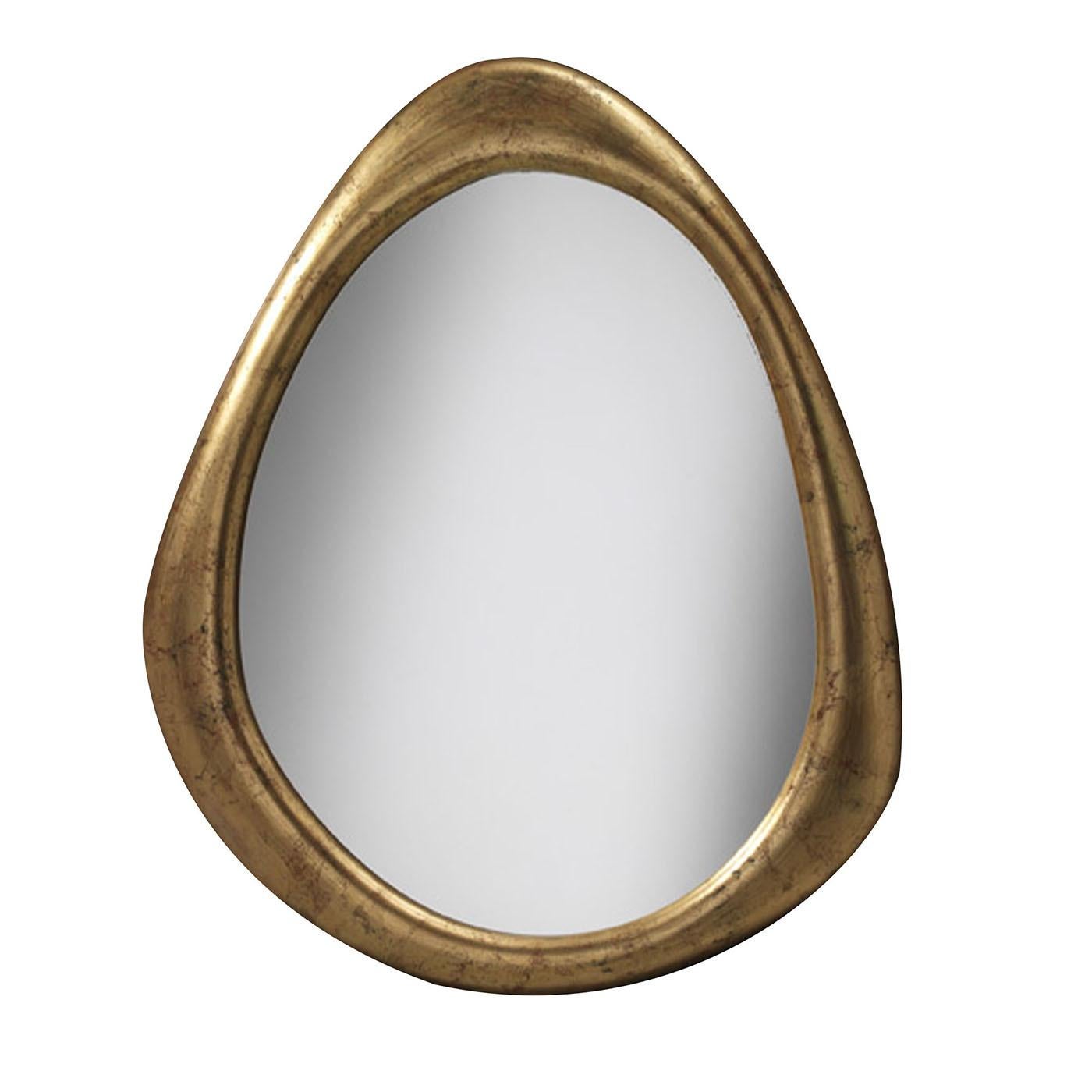 L'inspiration Art Deco rencontre des accents contemporains dans ce superbe miroir mural, solution raffinée pour amplifier visuellement les espaces compacts ou simplement rehausser les intérieurs élégants. Fabriqué en MDF pour plus de légèreté, le