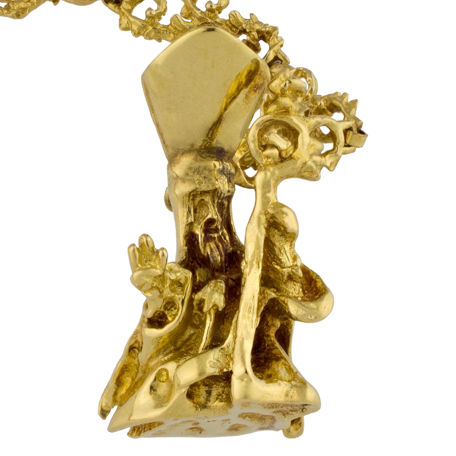 Salvador Dalí's pendant and chain in gold representing Saint Narcissus of the Flies. It comes with the original box and certificate. Missing two chain links from the original piece.
Pendant: height 38mm (1.50 in), width 18mm (0.71 in)
Chain: length