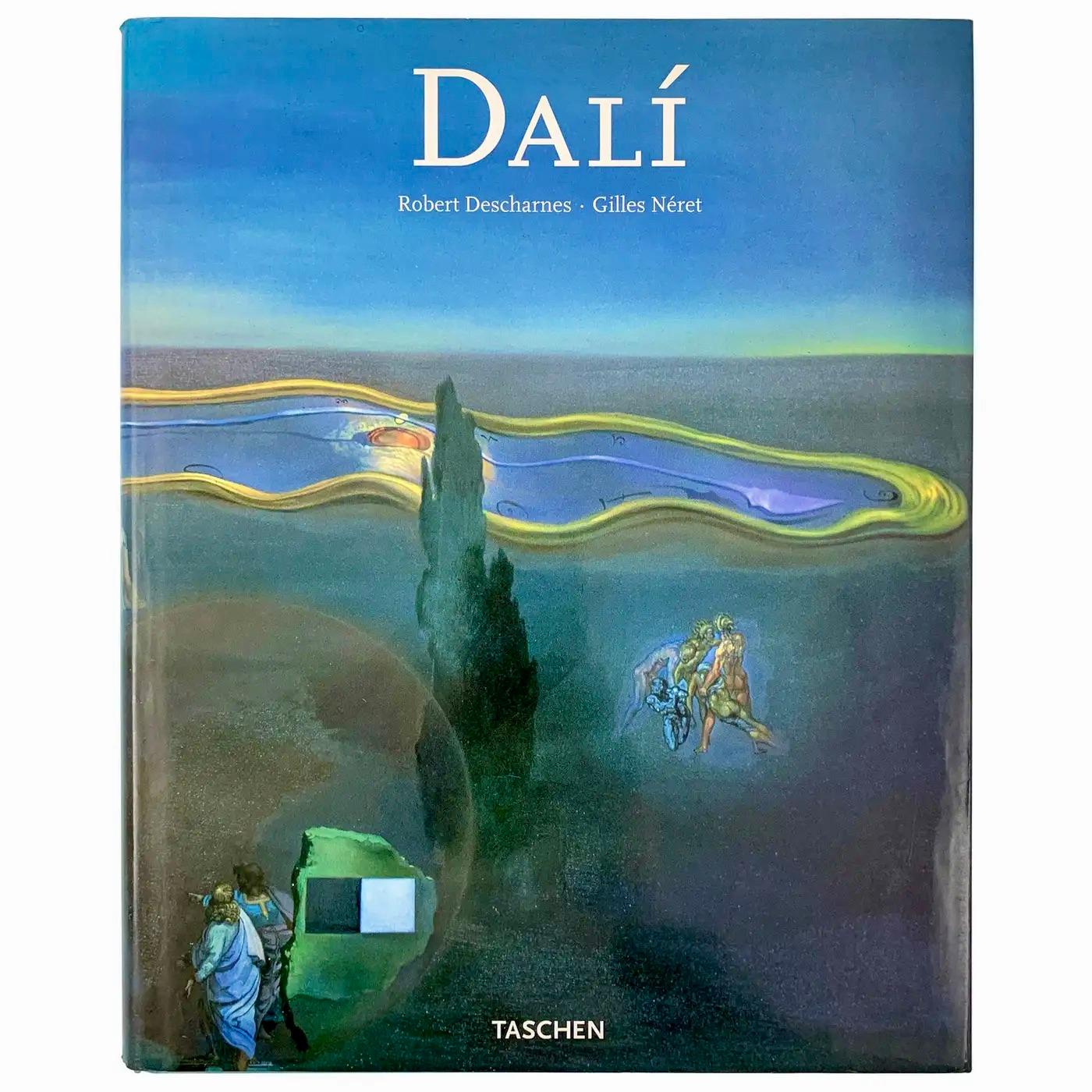 Salvador Dalí 1904-1989 par Robert Descharnes et Gilles Néret
Avec housse de protection.


Éditeur : Taschen ; Première édition en langue anglaise (1er novembre 1998)
Langue : Anglais
Couverture rigide : 224 pages
ISBN-10 :