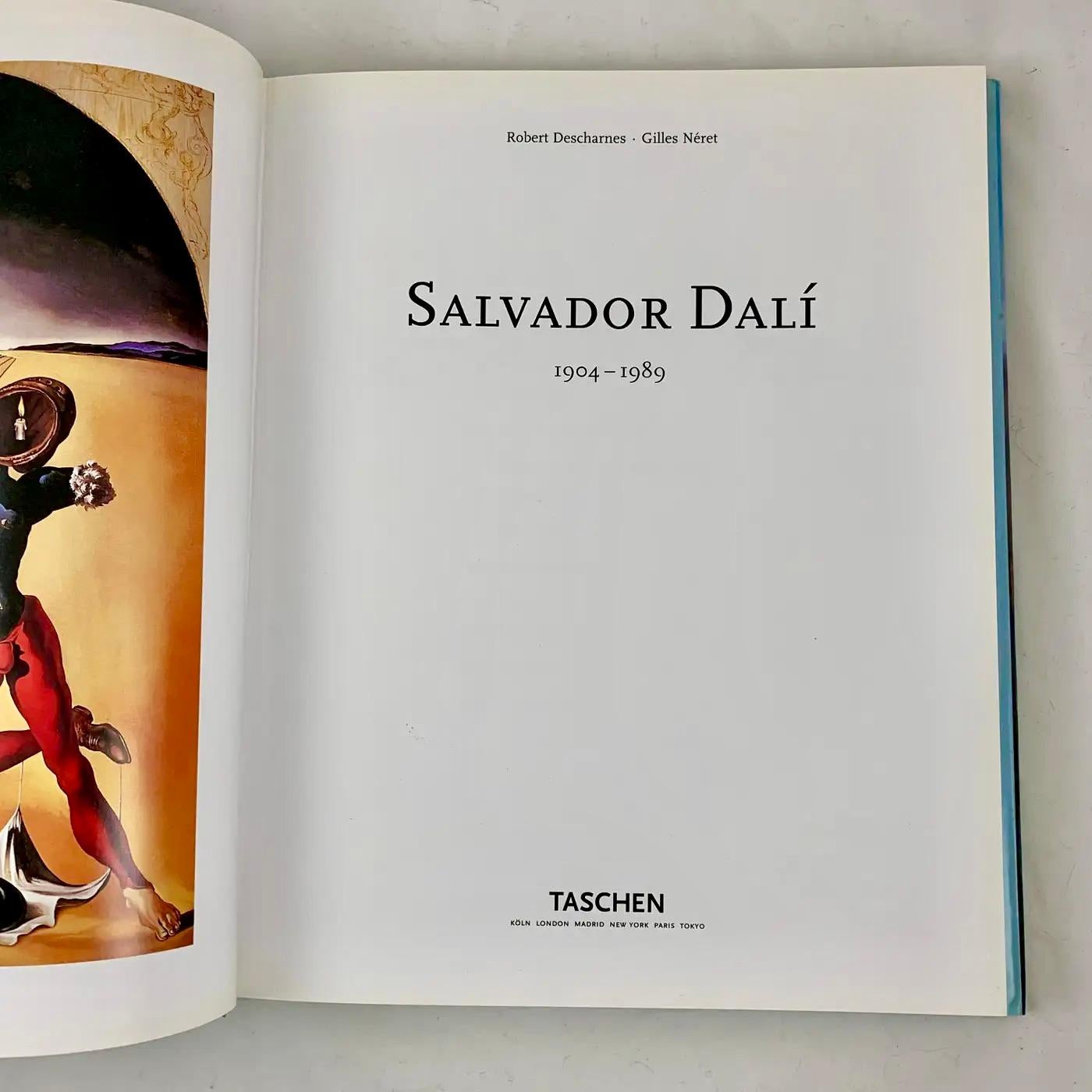 Allemand Le livre d'art de Salvador Dalí par Robert Thecharnes et Gilles Néret, Taschen Press en vente