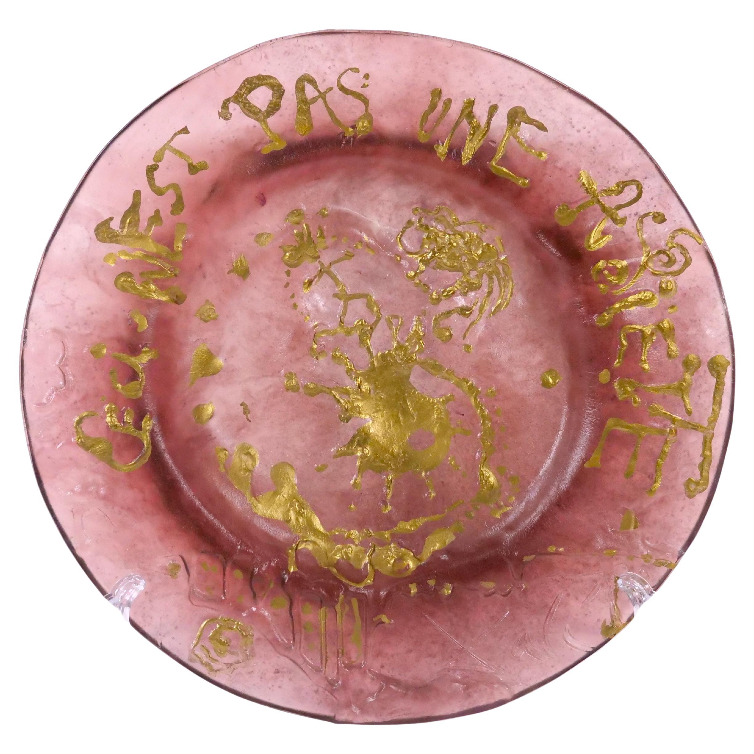 Salvador Dalí, "Ceci N'est Pas Une Assiette ", Daum glass plate, 20th Century For Sale