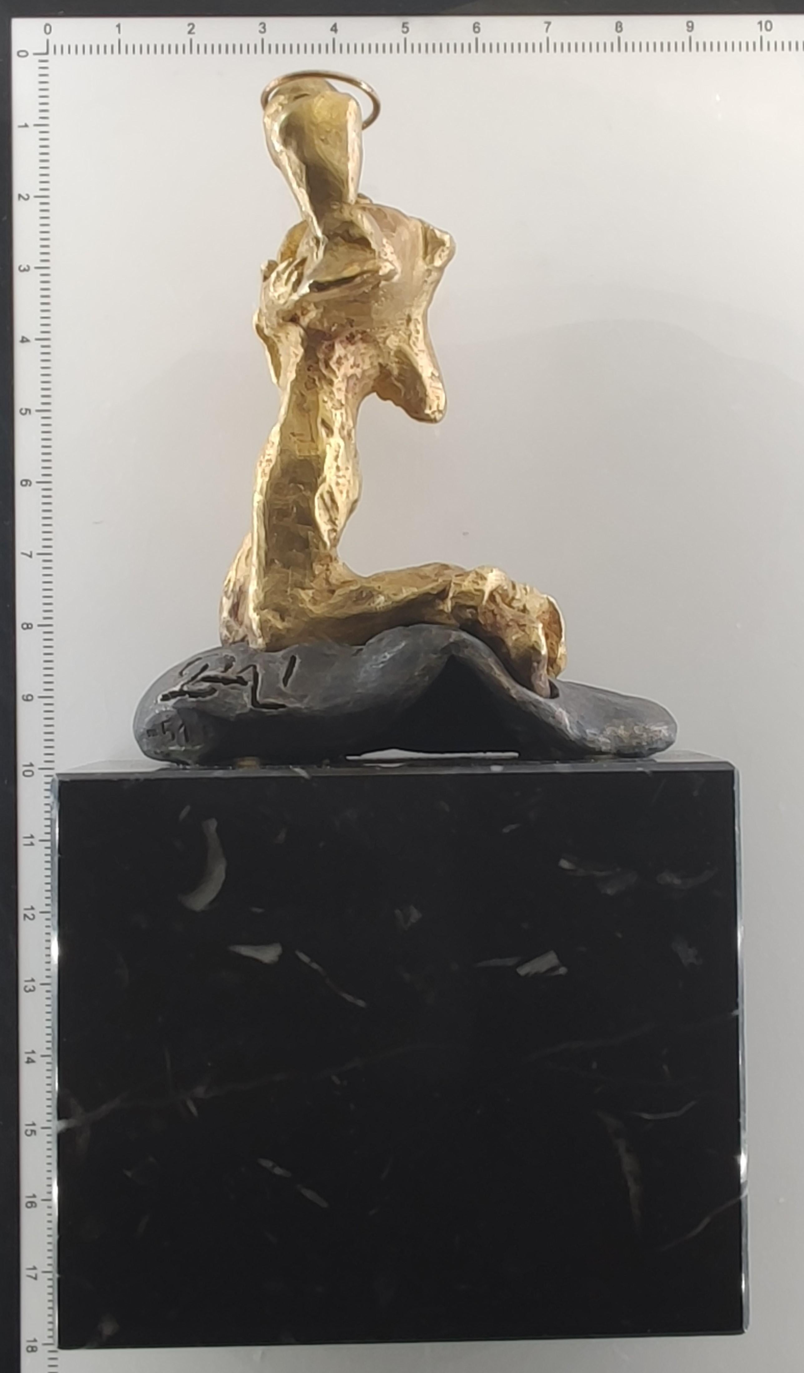 Salvador Dalí, golden figurine, San Carlos de Borromeo 1973, certificate  For Sale 9