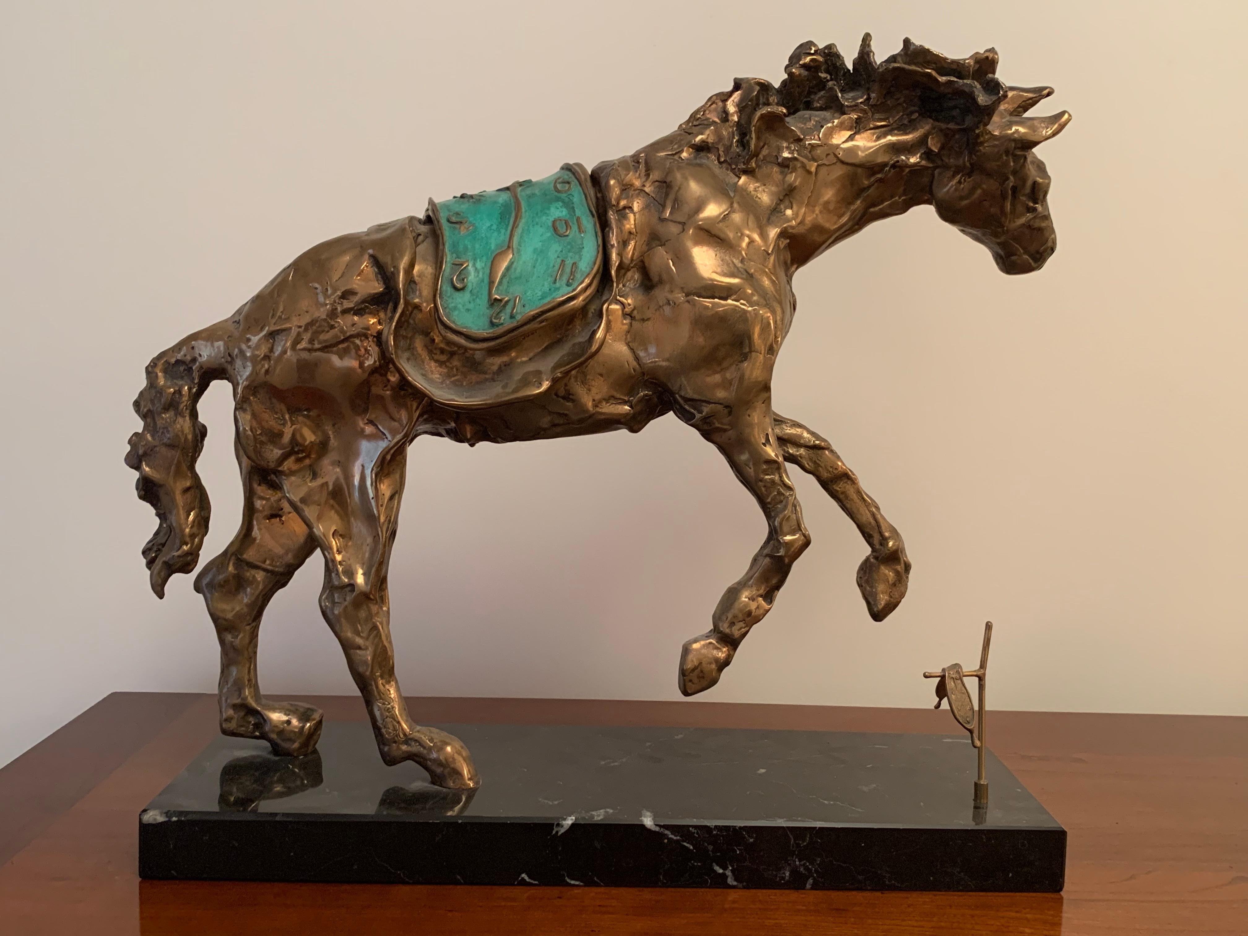 XX secolo Salvador Dalì Cavallo sellato con il tempo in vendita