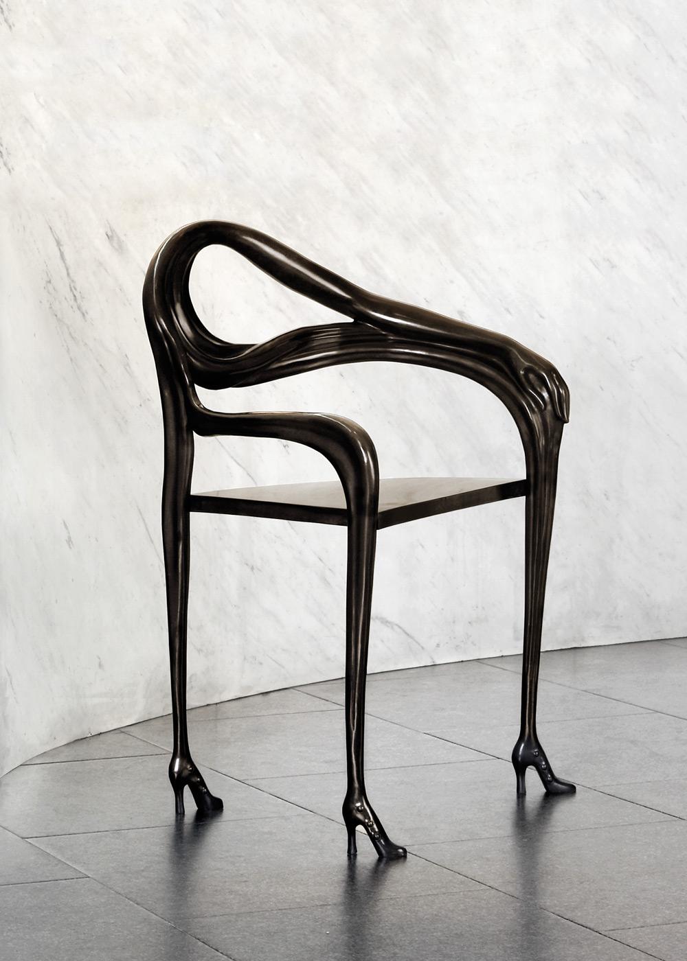Moderne Chaise noire du 20ème siècle modèle Léda de Salvador Dali, design surréaliste espagnol en vente