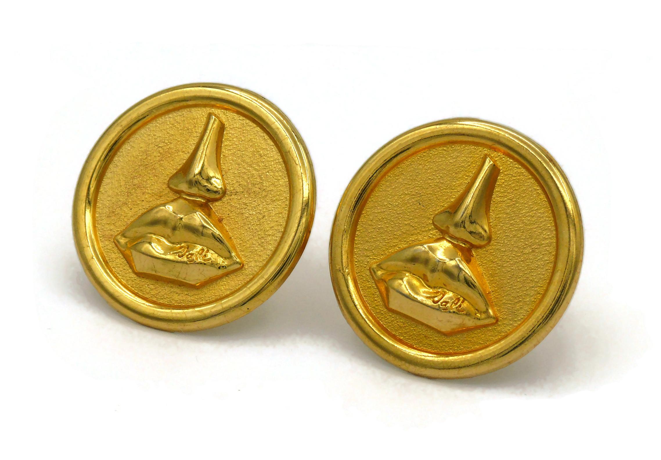 SALVADOR DALI Parfums Vintage Massive Mouth and Nose Clip-On Earrings In Good Condition For Sale In Nice, FR