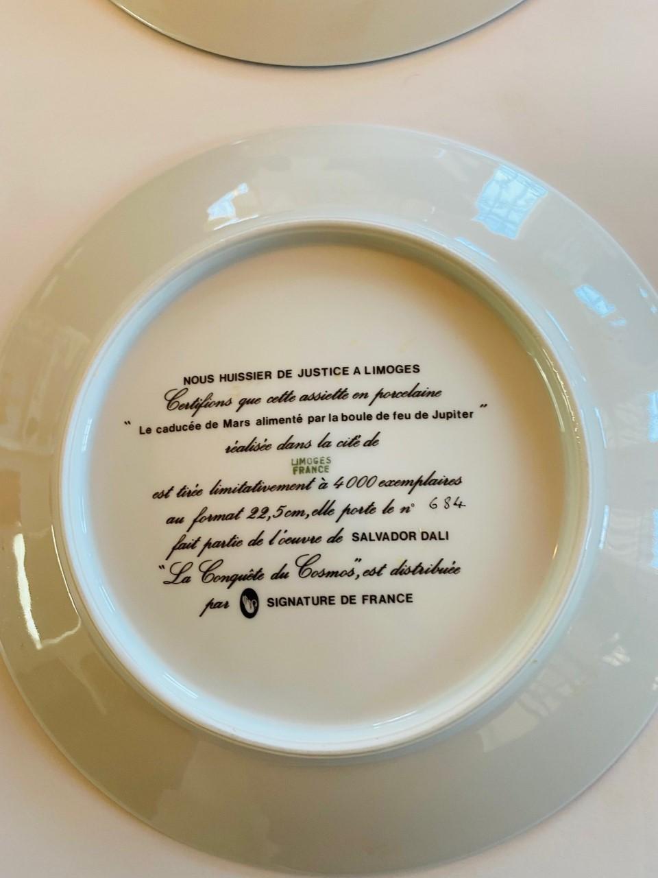 Salvador Dali Porcelain Plates “Le Conquete du Cosmos” by Limoges Set of 6 In Good Condition For Sale In San Diego, CA