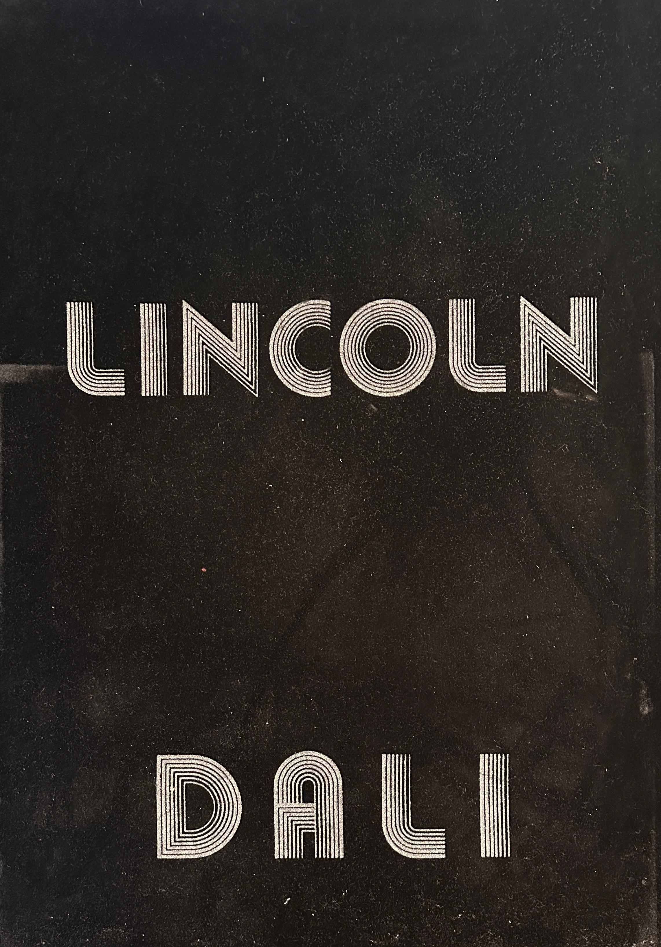 Lincoln in Dalivision Bronze Bas Relief - Gold Figurative Sculpture by Salvador Dalí